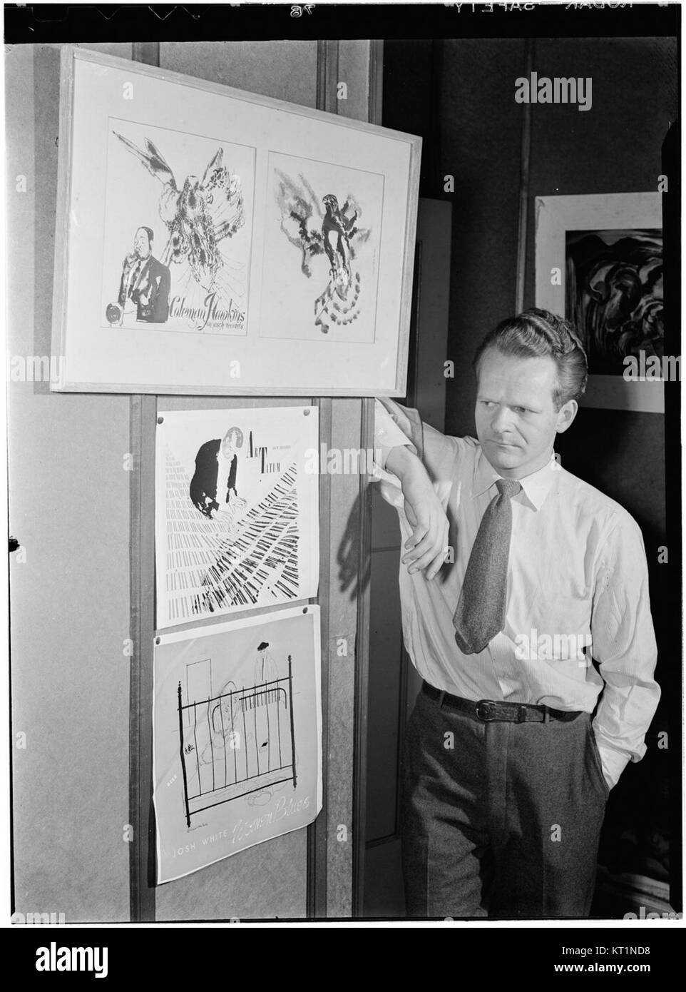 Illustration de pochette d'album par David Stone Martin pour un disque de jazz sorti en avril 1947, catalogué Gottlieb 06111. L'œuvre de Martin est réputée pour ses dessins au trait expressifs qui capturent l'essence de la musique jazz. Banque D'Images