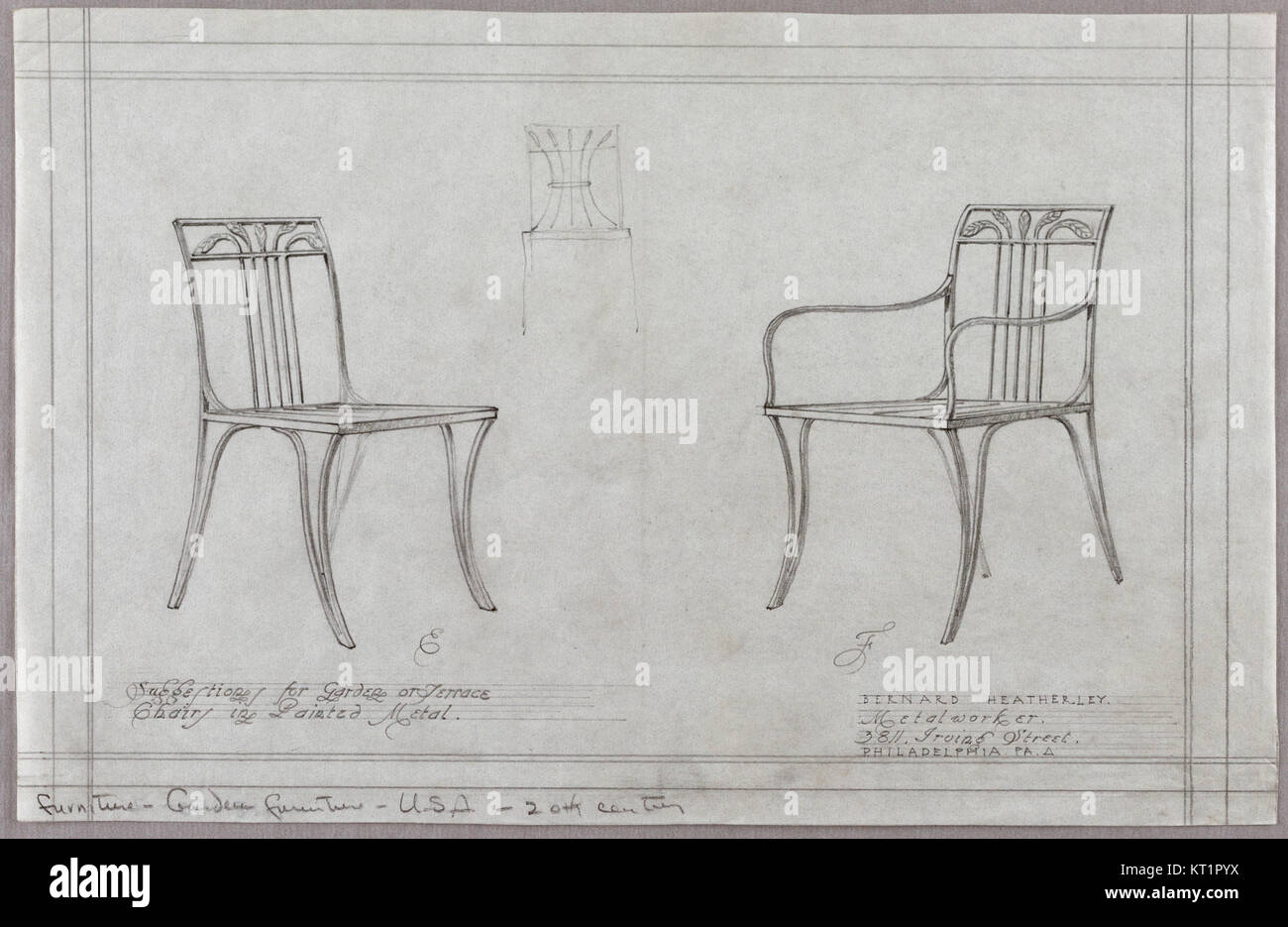 Ce dessin représente une chaise de jardin en fer des années 1930, mettant en valeur le design et l'artisanat du mobilier d'extérieur du début du XXe siècle. La chaise met en valeur un mélange de fonctionnalité et d'attrait esthétique. Banque D'Images