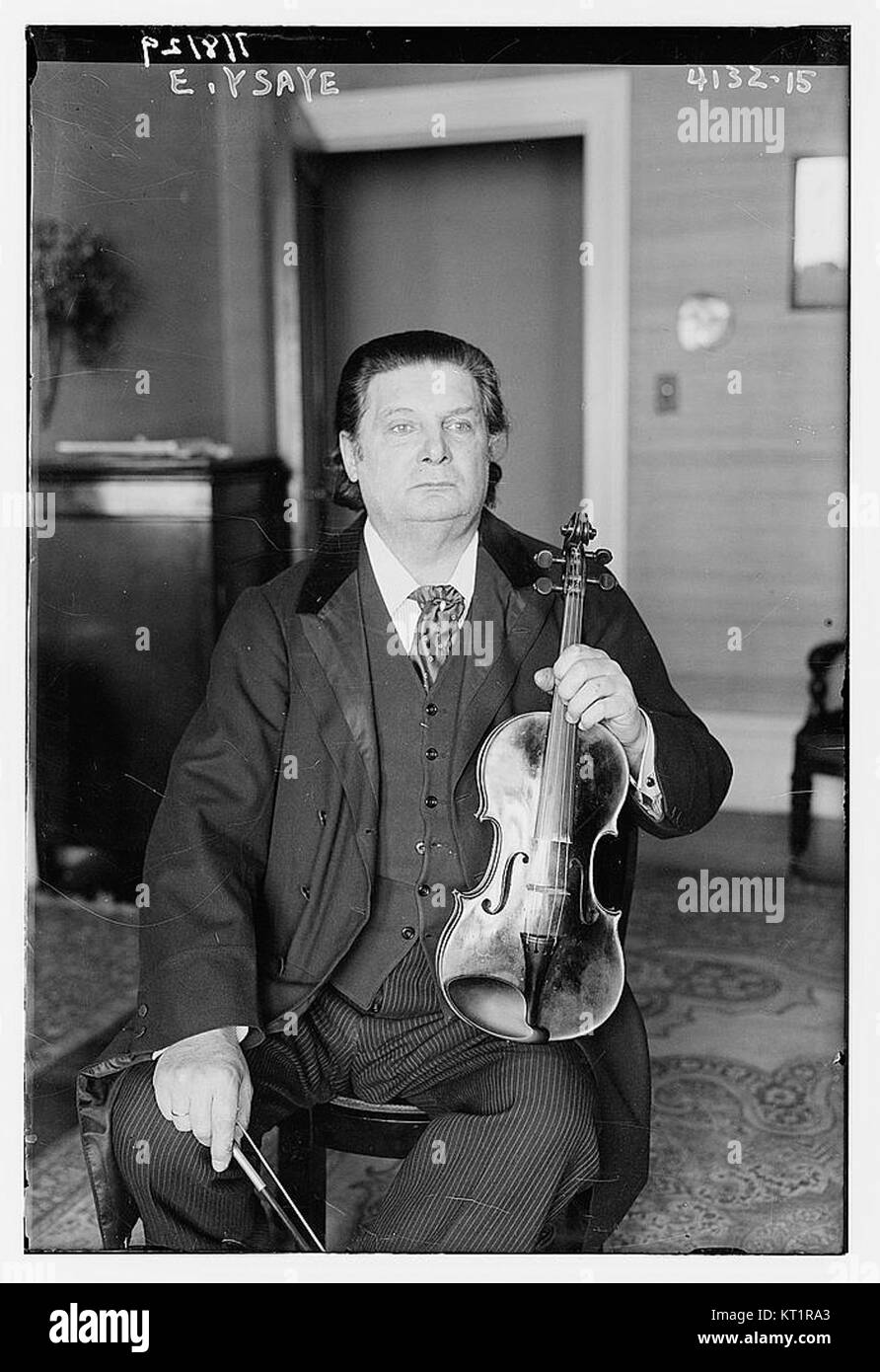 Portrait du célèbre violoniste et compositeur belge Eugène Ysaÿe, connu pour sa virtuosité et ses contributions à la musique classique. Cette image capture son héritage dans le monde de la musique. Banque D'Images