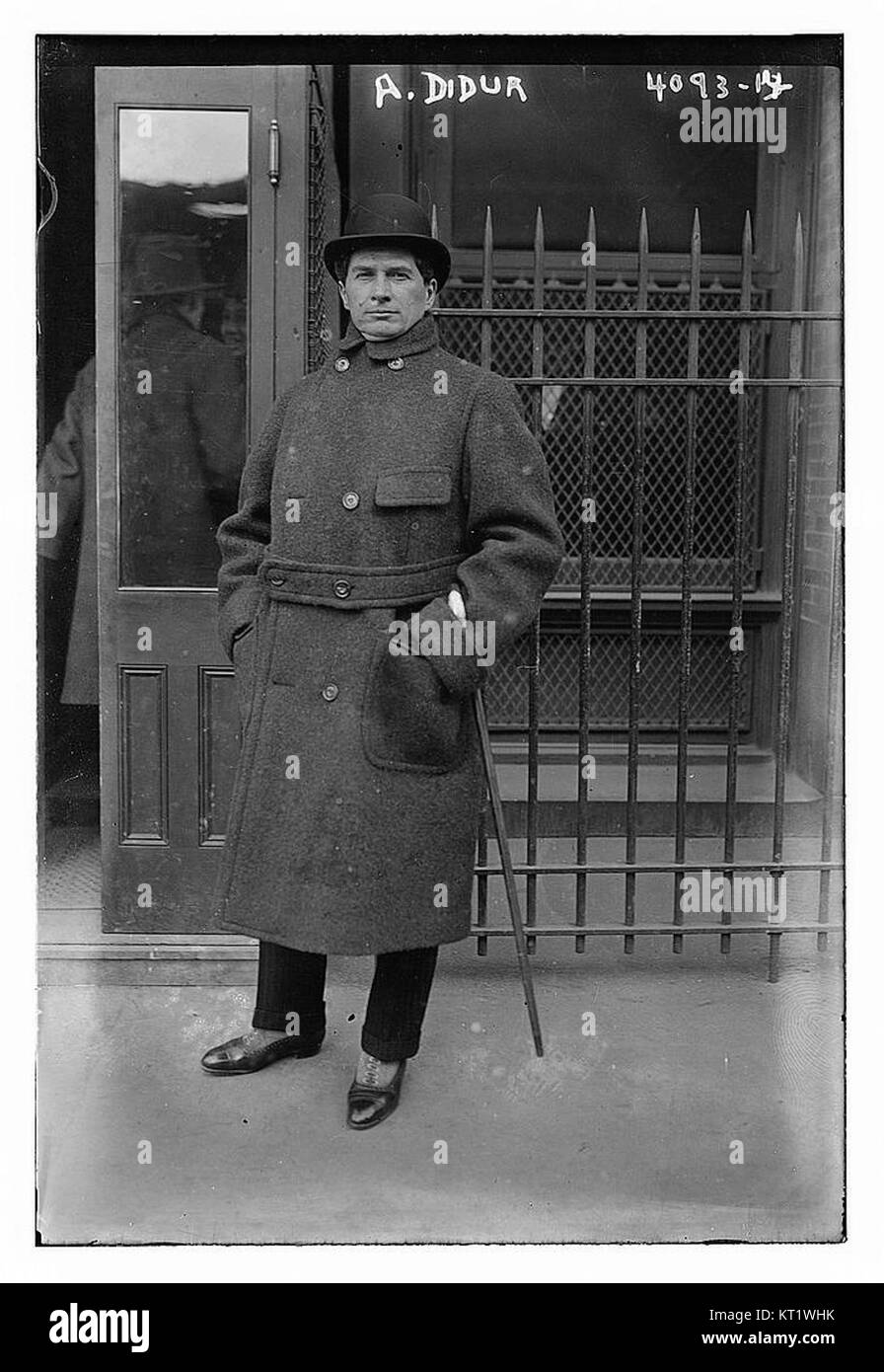 A. Didur fait référence à une photographie d'une personne, le sujet faisant probablement partie d'un événement ou d'une figure historique importante. Banque D'Images