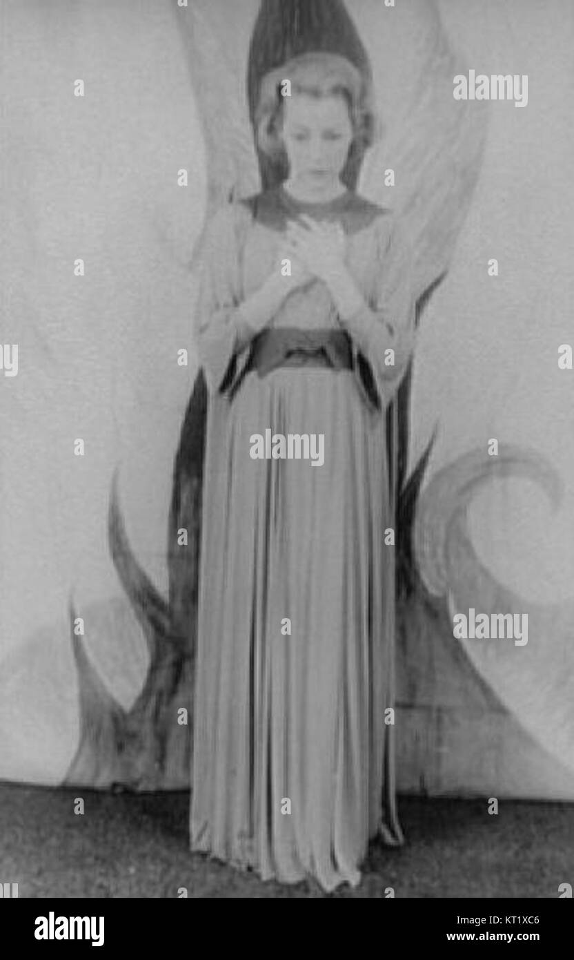 Felicia Montealegre était une actrice de renom et l'épouse de Leonard Bernstein. Elle est une figure éminente du monde du théâtre et de la musique, connue pour ses performances élégantes et ses contributions culturelles au milieu du XXe siècle. Banque D'Images