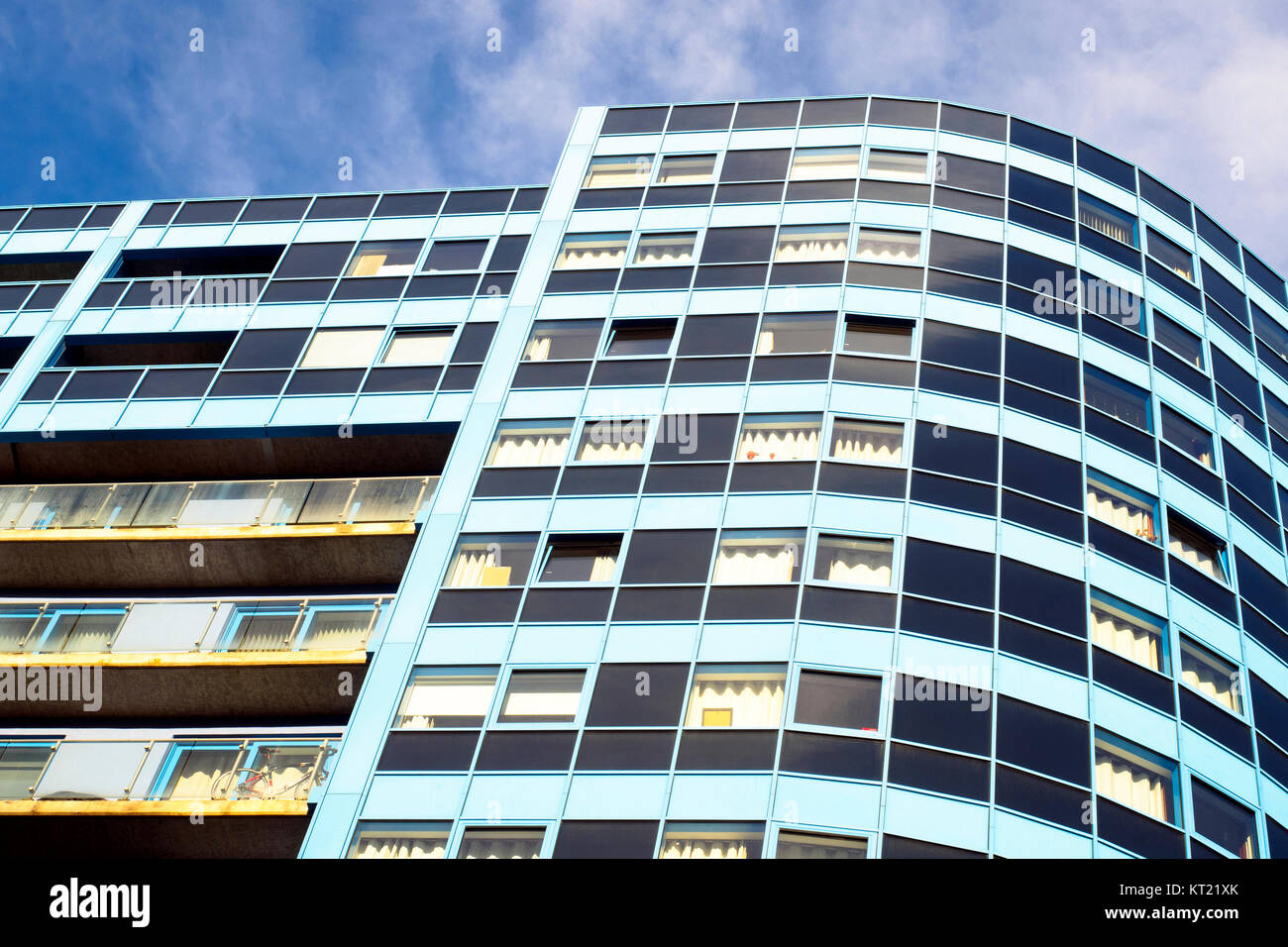 La façade de l'immeuble résidentiel à Canning Town - Londres, Angleterre Banque D'Images