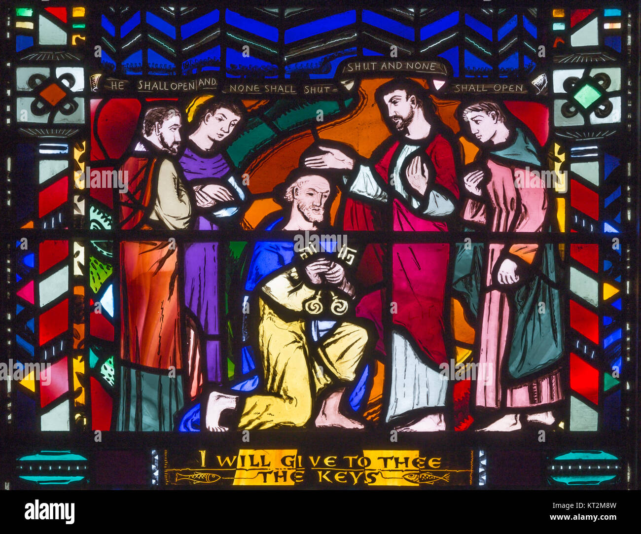 Paris, France - 16 septembre 2017 : Le Christ Remise des clés à Saint Pierre sur le vitrail à l'église St Etheldreda par Ghislain Bégin Charles Banque D'Images Paris, France - 16 septembre 2017 : Le Christ Remise des clés à Saint Pierre sur le vitrail à l'église St Etheldreda par Ghislain Bégin Charles Banque D'Images