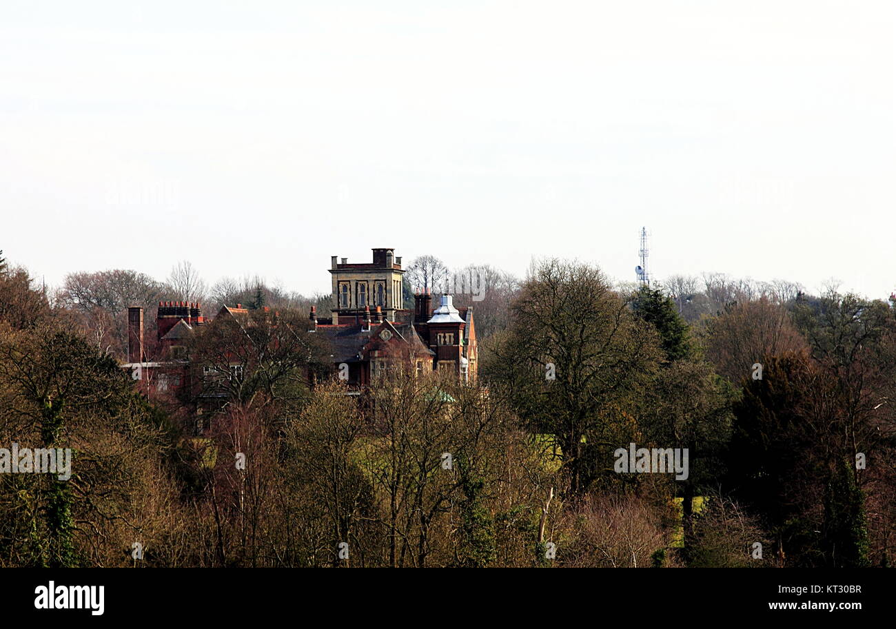 Paysage avec une maison moderne à Londres, au Royaume-Uni. Avis de Hampstead Heath Banque D'Images
