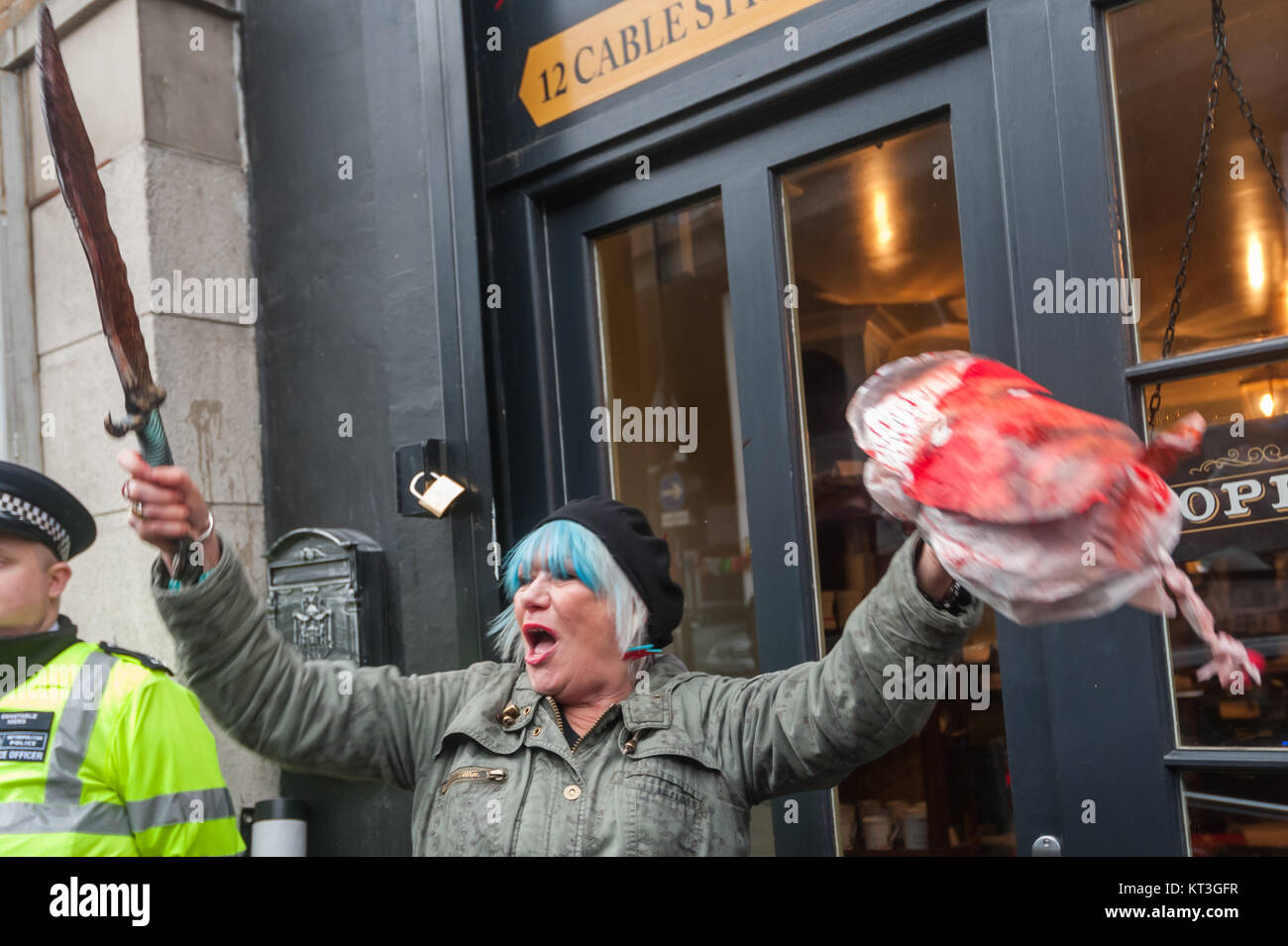 Triumph scimitar Banque de photographies et d'images à haute résolution -  Alamy