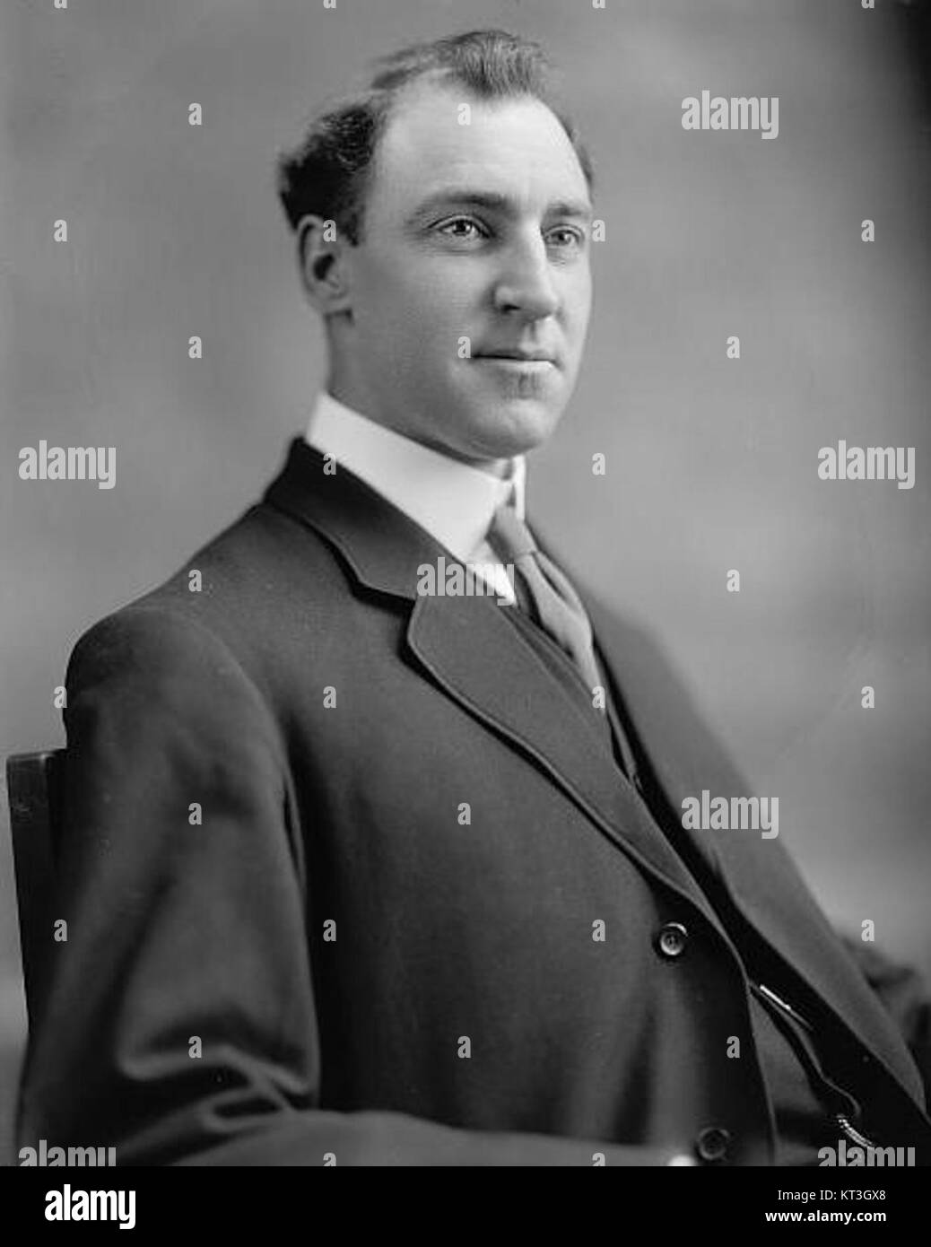Frederick Simpson Deitrick était une figure éminente de la politique du Massachusetts, servant comme membre du Congrès. Il a contribué au paysage législatif du début du XXe siècle. Banque D'Images