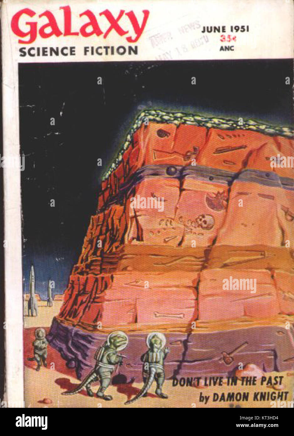 Photographie du Galaxy 195106, un satellite capturé en orbite, qui donne un aperçu de la conception des satellites et de la technologie spatiale. Banque D'Images