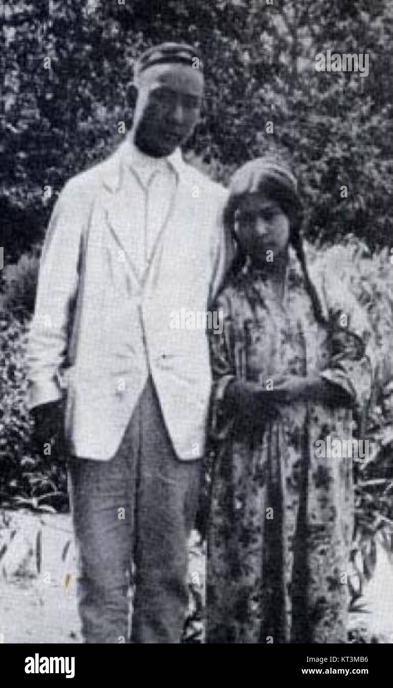 Habil et Hava (Caïn et Abel dans la Bible) sont des figures des religions abrahamiques, représentant les deux premiers fils d'Adam et Ève. Habil, le berger, et Hava (Eve), la mère de l'humanité, sont au centre de l'histoire de la première famille dans les textes religieux. Banque D'Images