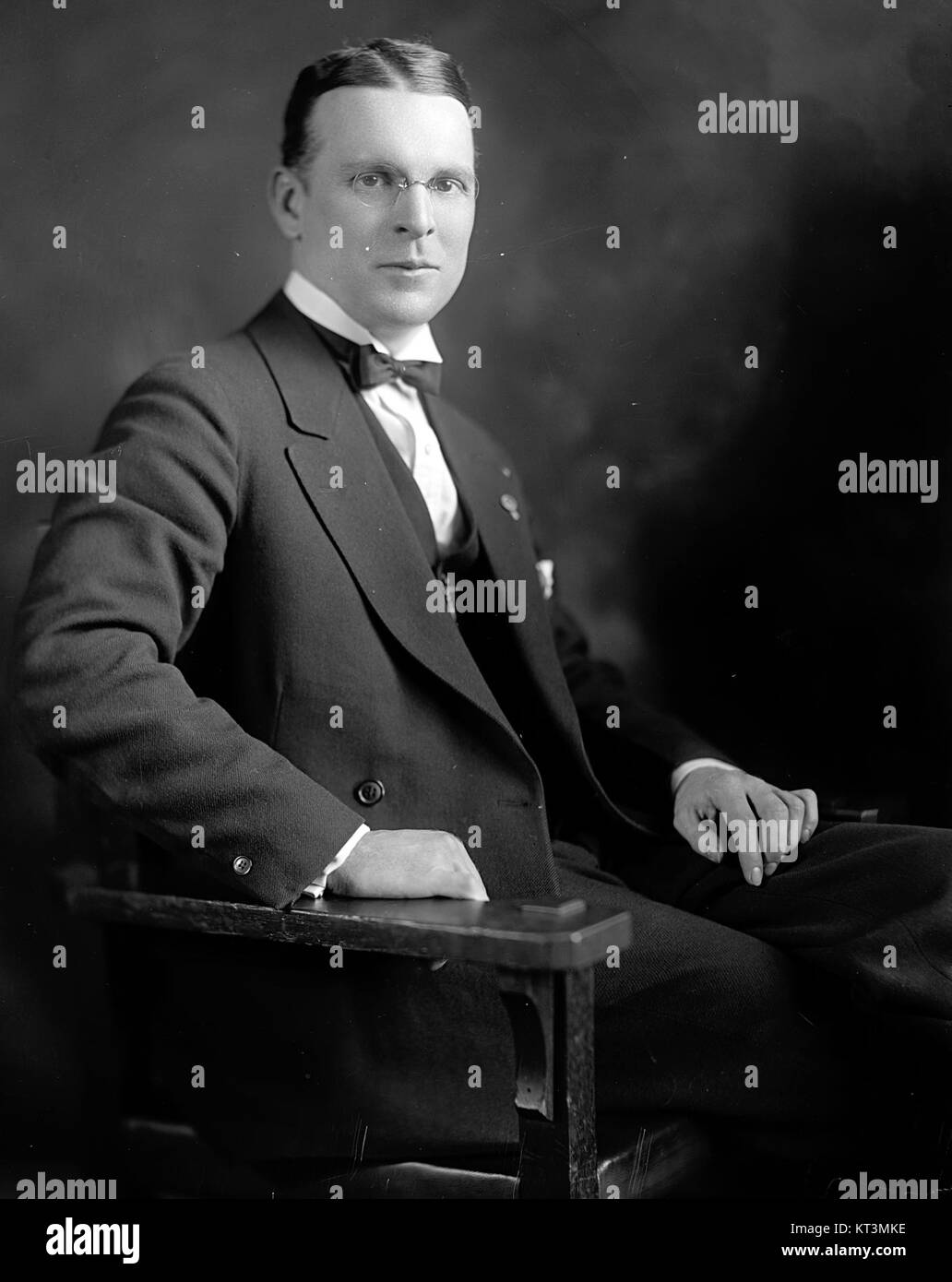 Harold S. Tolley était une figure influente du monde des affaires américain, connu pour ses contributions au secteur des entreprises et son leadership dans diverses industries. Banque D'Images