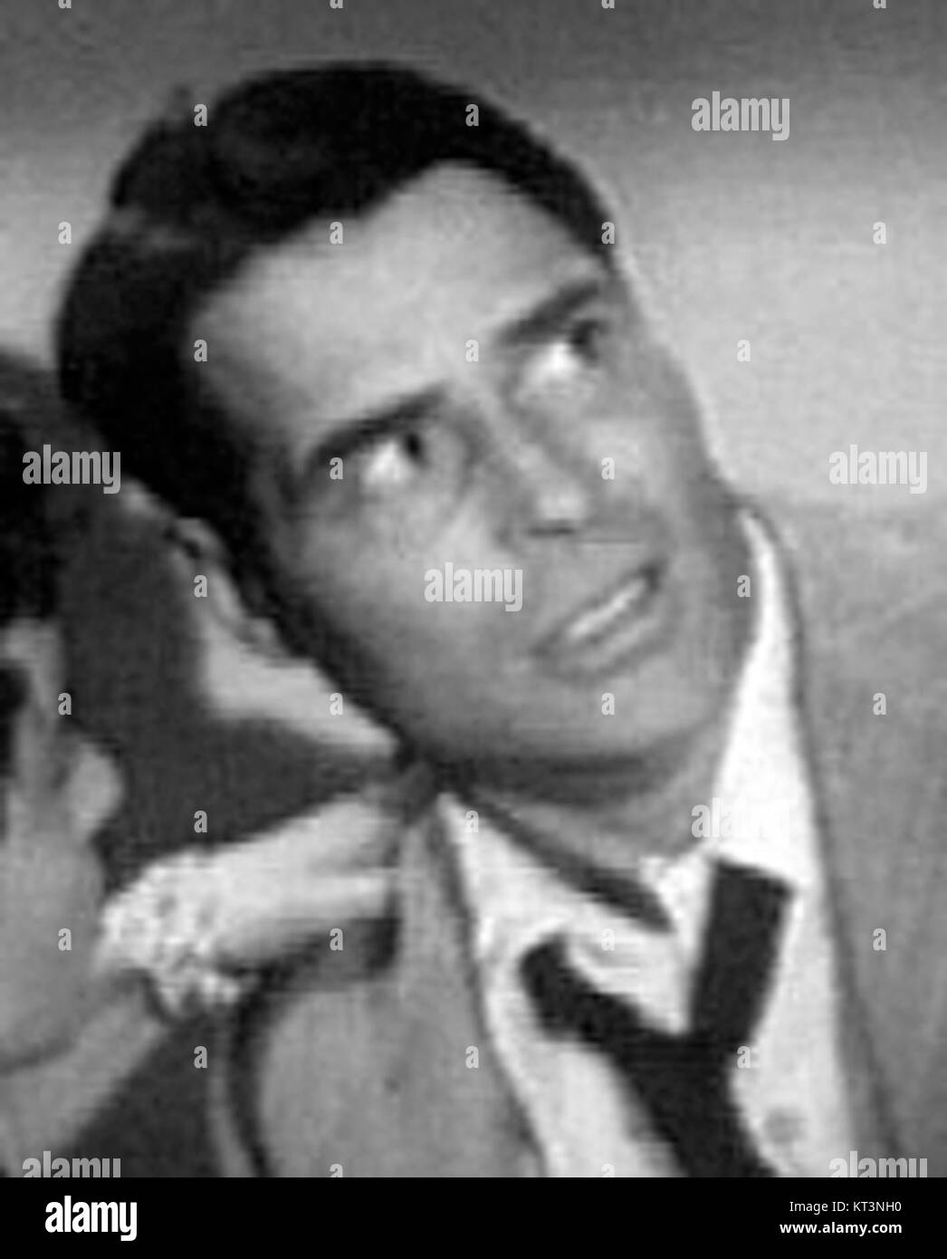 Henry Hart apparaît dans le film noir « DOA » de 1950, où il joue un rôle central dans le thriller sur un homme empoisonné et en course contre la montre pour découvrir son tueur. Banque D'Images