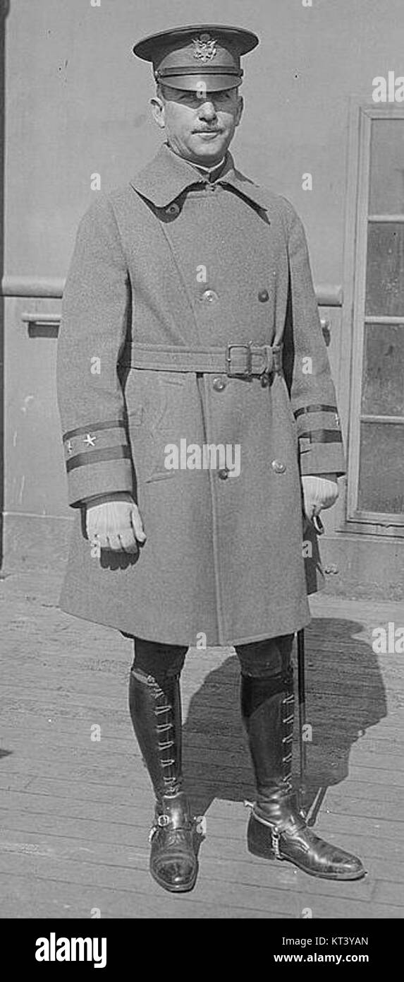 John F. O'Ryan (1874-1961) est un major général de l'armée des États-Unis, surtout connu pour avoir commandé la 27e division pendant la première Guerre mondiale. Son leadership a contribué de manière significative à la performance de la division dans des batailles clés sur le front occidental. Banque D'Images