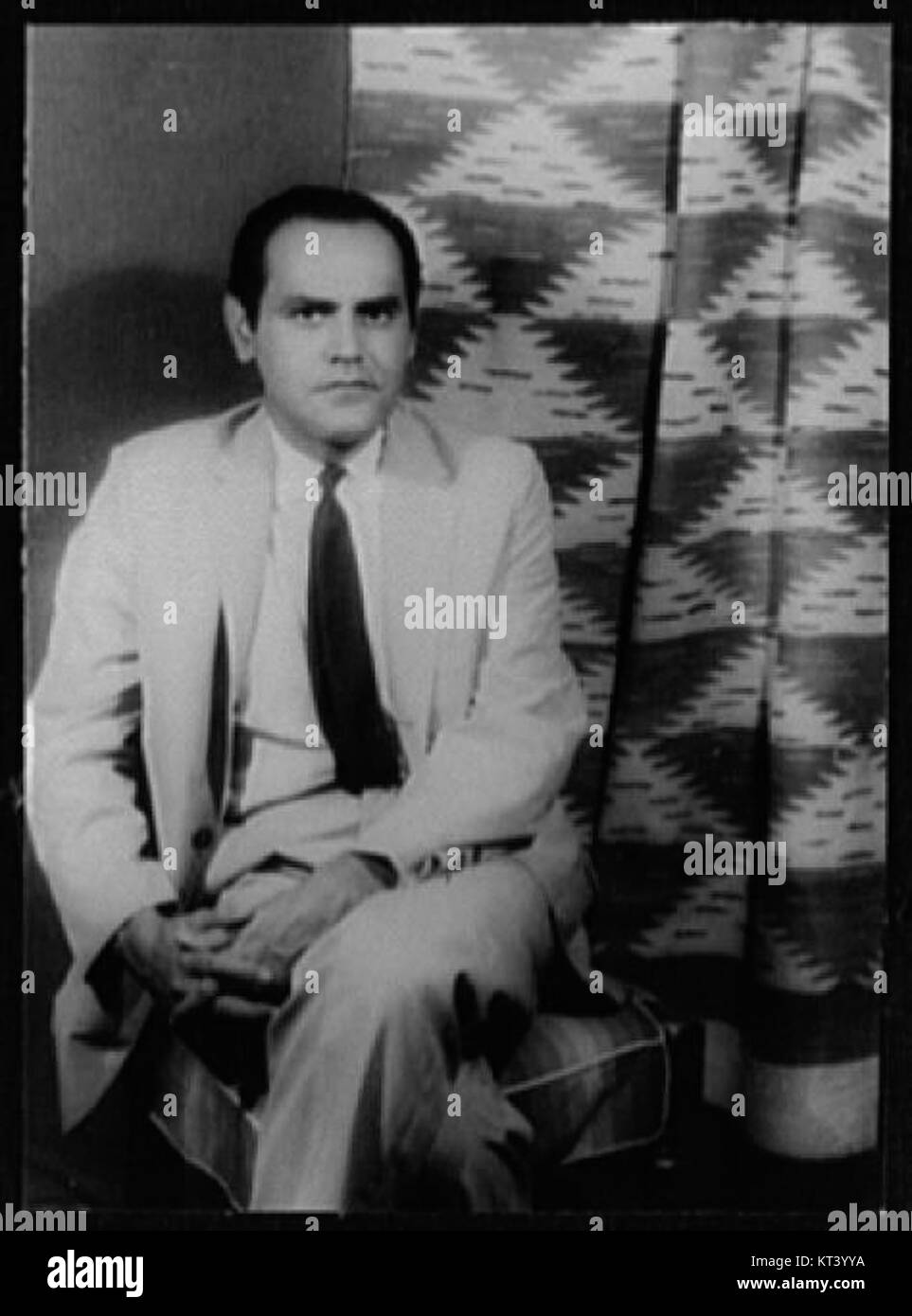 JosÃ© Quintero était une figure éminente du théâtre, connue pour ses contributions importantes à la scène. Ce titre fait référence à son influence et à son héritage dans le monde du théâtre à la fin des années 1950 Banque D'Images