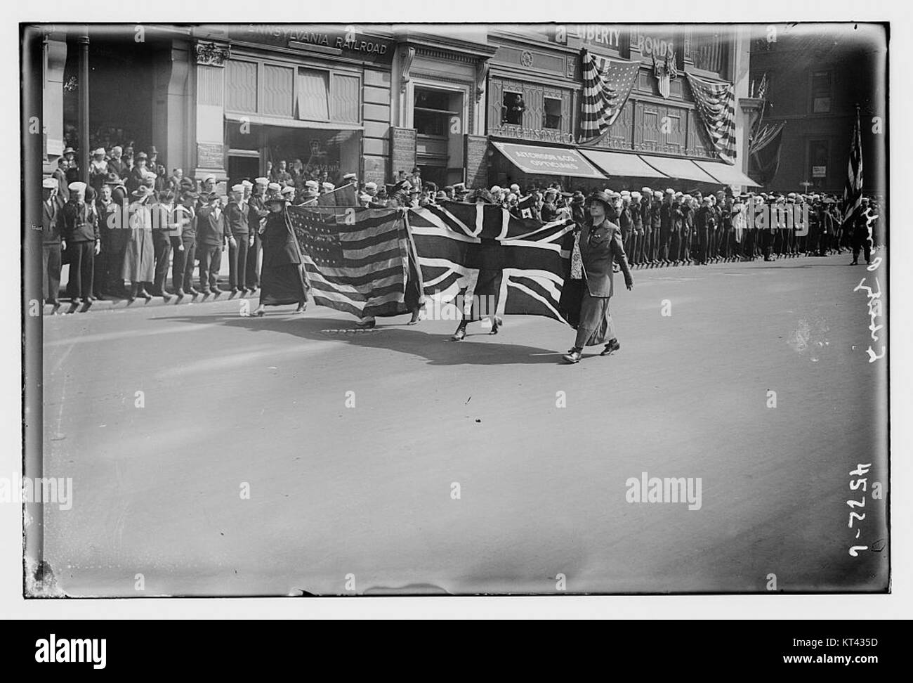 Le défilé de la liberté est un événement annuel ou important célébrant la liberté, la culture et la communauté. Il comprend diverses représentations et expositions, symbolisant la fierté et l'unité nationales. Banque D'Images