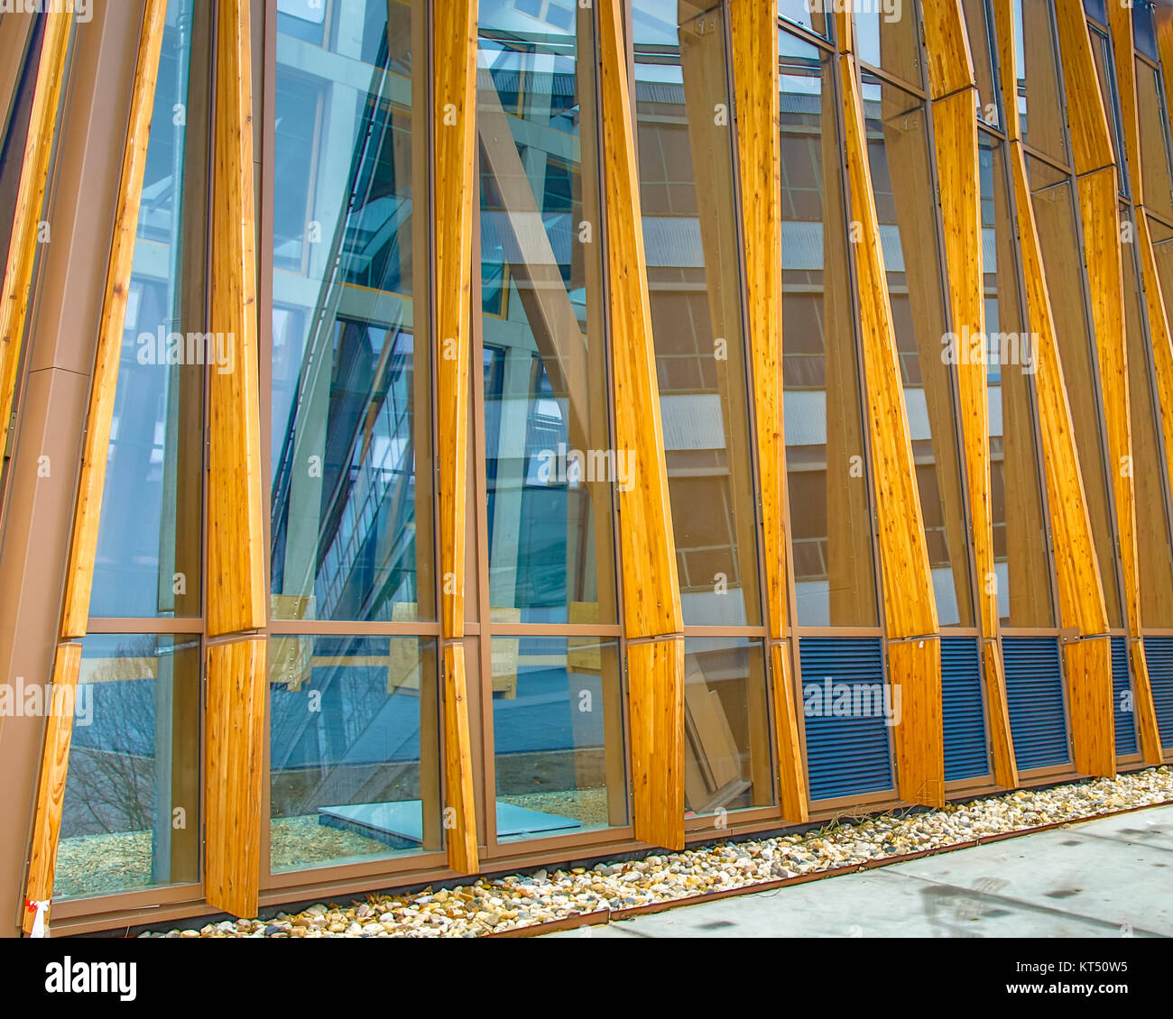 Détail architectural moderne de bâtiment de l'académie public durable sur Groningen Campus, Pays-Bas Banque D'Images