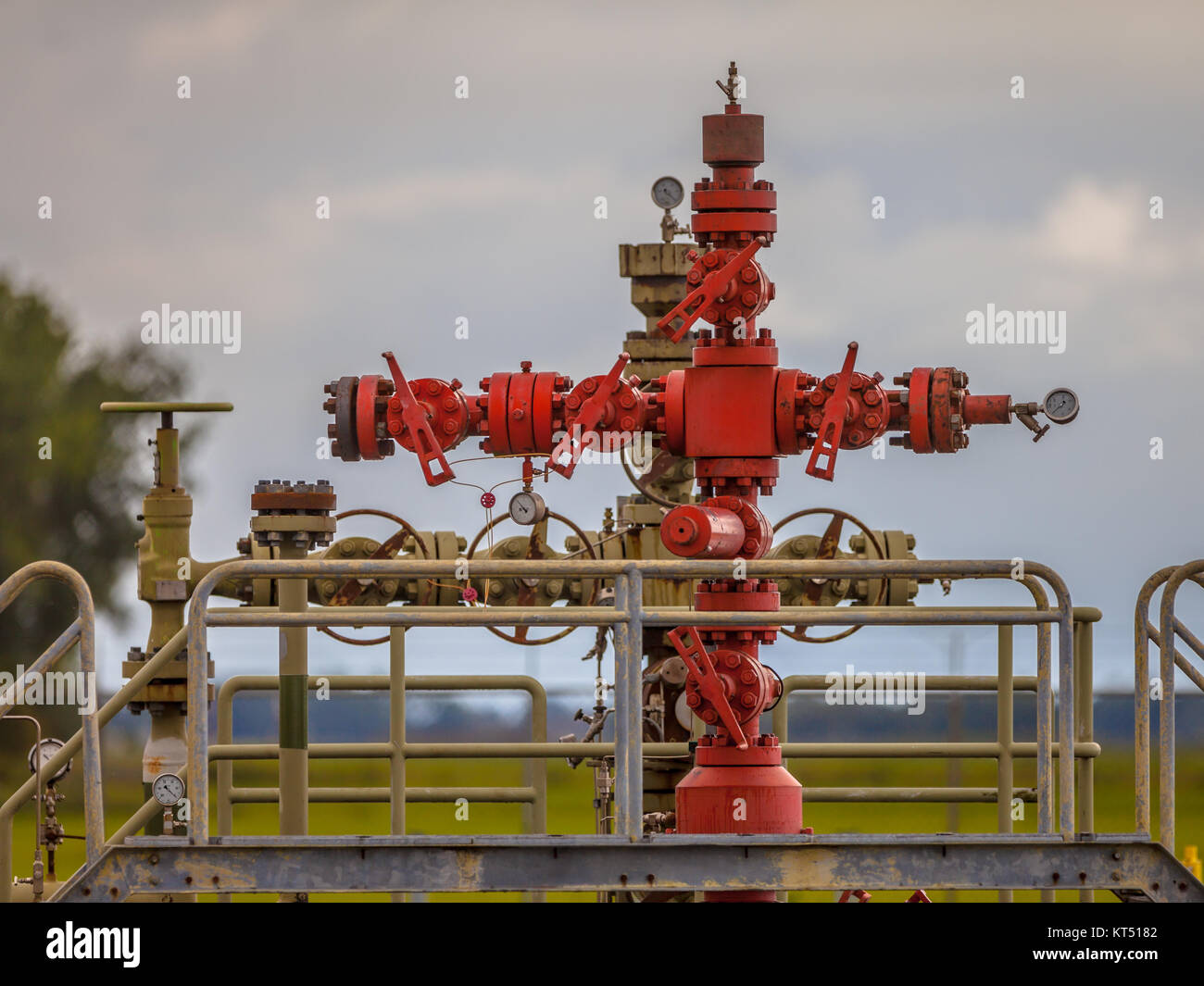 Tête de puits à la station de terrain de gaz aux Pays-Bas Banque D'Images
