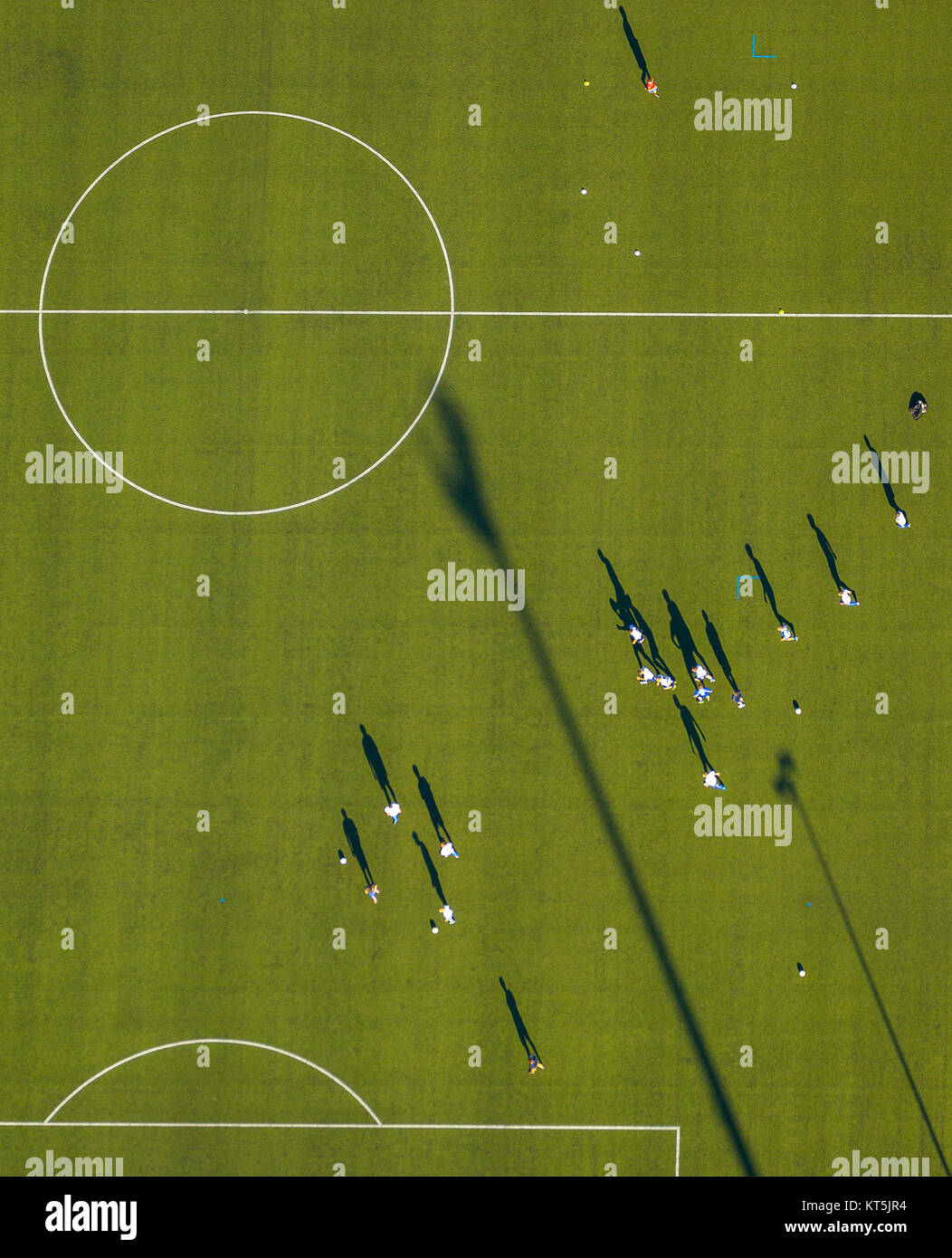 Gustav Hoffmann Stadium, entraînement football Green grass field. Cercle central, terrain de soccer, Kleve, Niederrhein, Nordrhein-Westfalen, Germany, Europe Banque D'Images