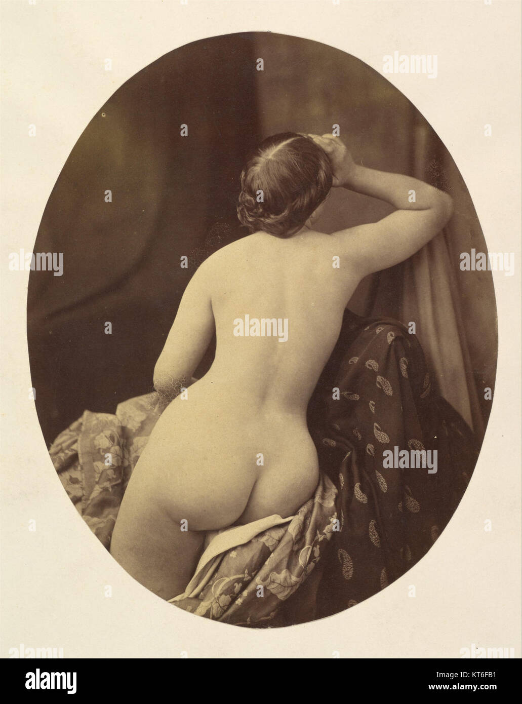 Ariane est une figure mythologique classique représentée dans cette œuvre, cataloguée comme MET DP267128 au Metropolitan Museum of Art. La pièce représente un moment de la mythologie grecque, illustrant son rôle dans le mythe de Thésée. Banque D'Images