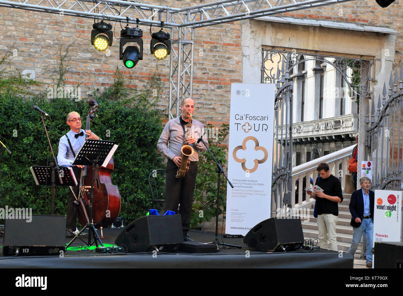 Nuit des chercheurs, Venetonight 2016, Università Ca' Foscari Venezia. Musique live : Paons Banque D'Images