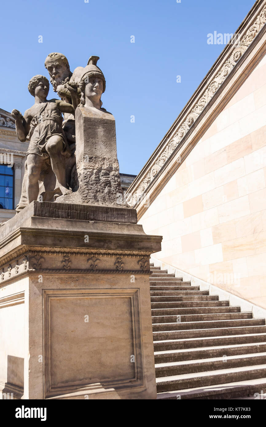 Treppenaufgang Zur Alten Nationalgalerie de Berlin auf der Museumsinsel Banque D'Images