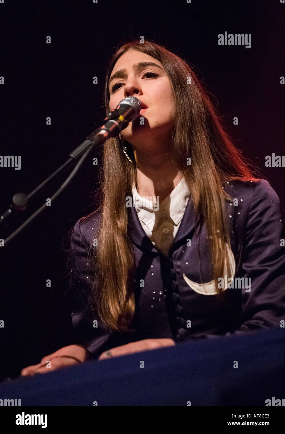 Performances au Coliseu dos Recreios de Lisbonne, Portugal comprend : Weyes Blood, Natalie Mering Où : Lisbonne, Lisboa, Portugal Quand : 20 Nov 2017 Crédit : Rui M Leal/WENN.com Banque D'Images