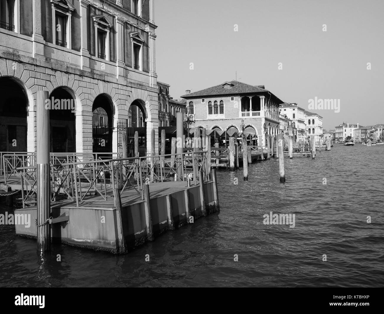 Canal Grande à Venise en noir et blanc Banque D'Images