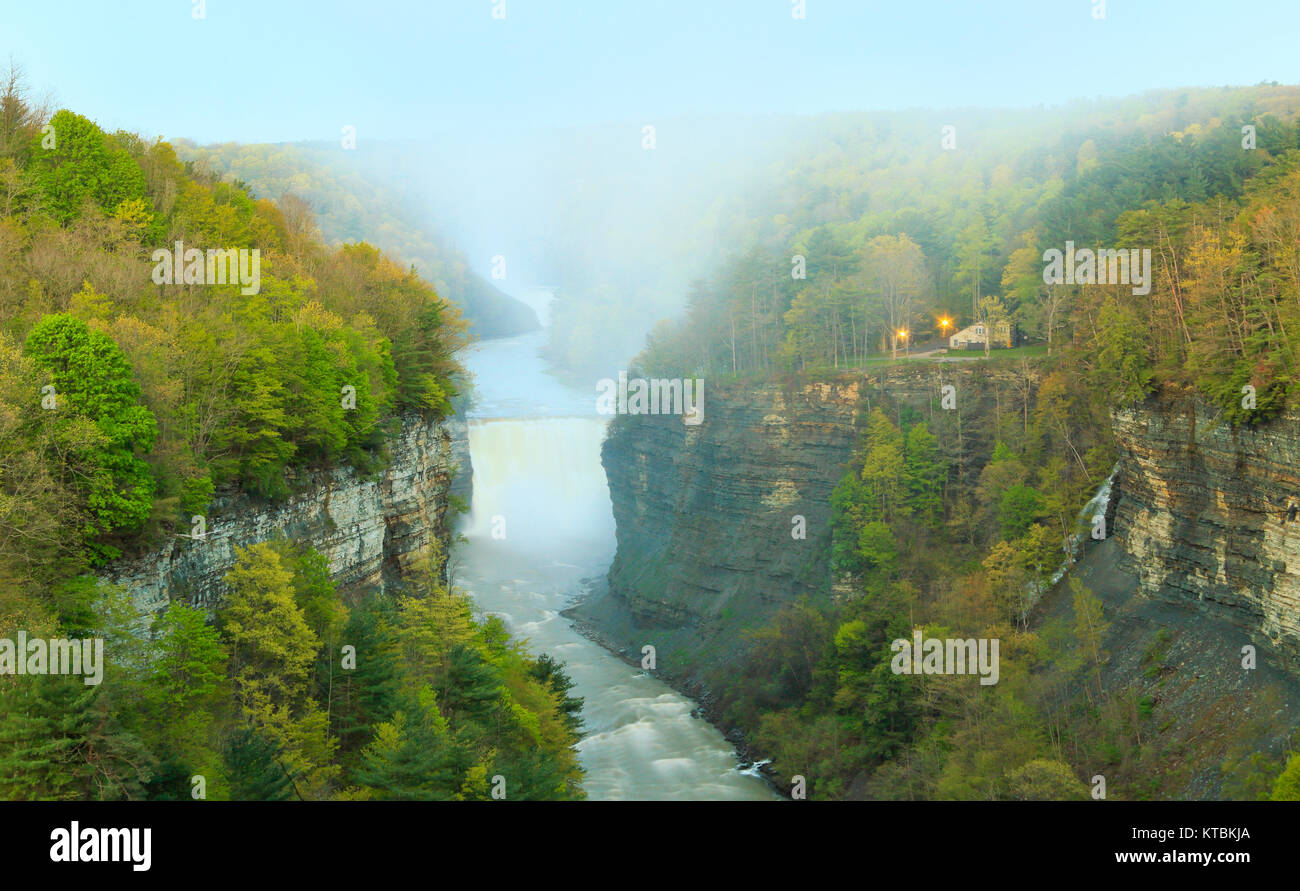 Inspiration Point, Middle Falls, Genesee River, Letchworth State Park, Castille, New York, USA Banque D'Images