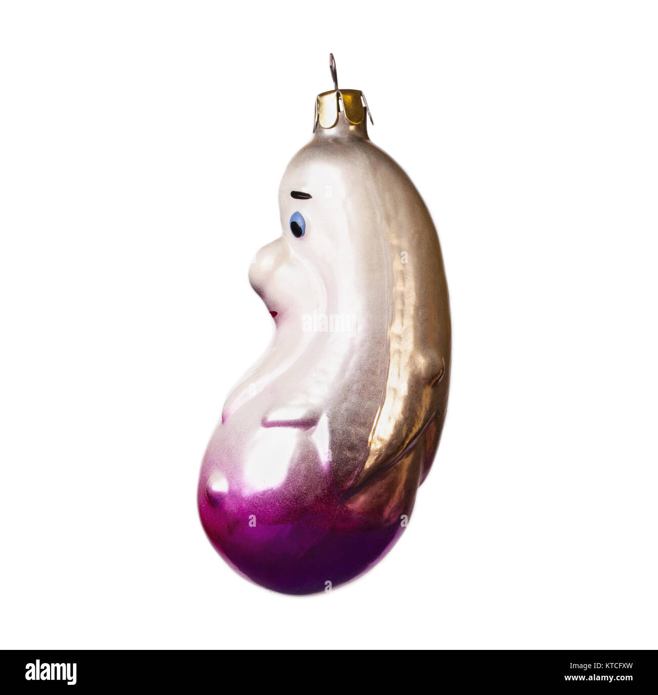 Noël et Nouvel An retro vintage toy décorations de verre sur fond noir. L'Aubergine Banque D'Images Noël et Nouvel An retro vintage toy décorations de verre sur fond noir. L'Aubergine Banque D'Images