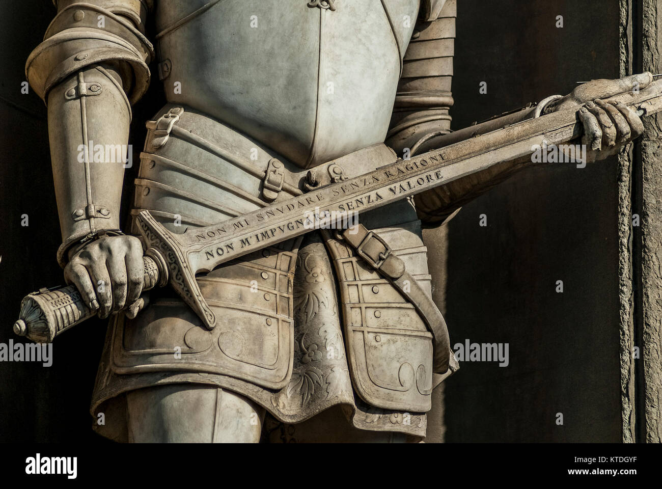 FLORENCE-16 février : close-up of Murri statue,à l'extérieur du musée Uffizi,Florence,Italie,le février 16,2012. Banque D'Images