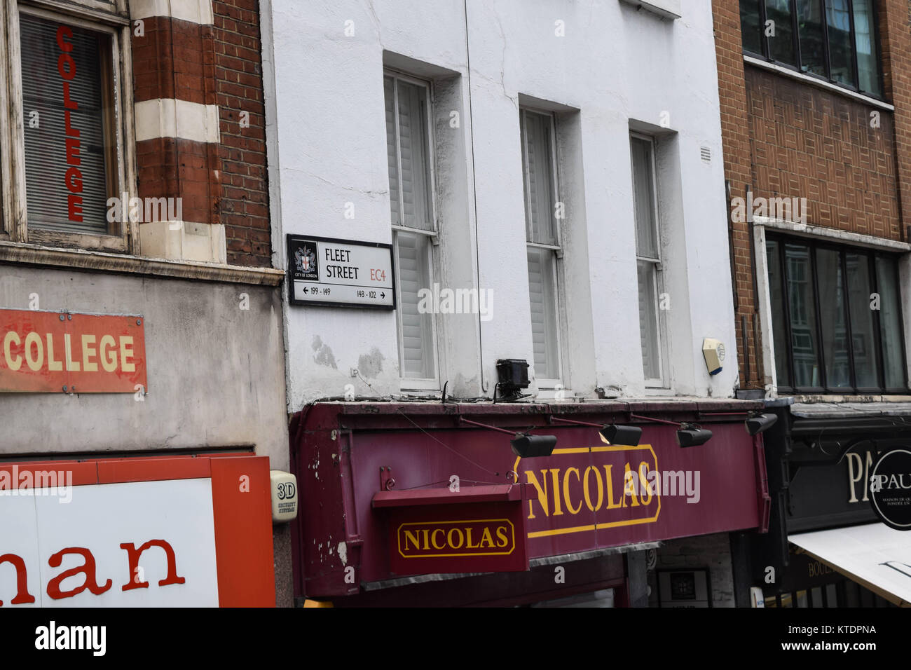 Londres, Royaume-Uni - Octobre 17th, 2017:une plaque de rue de Fleet Street dans la ville de Londres. Banque D'Images