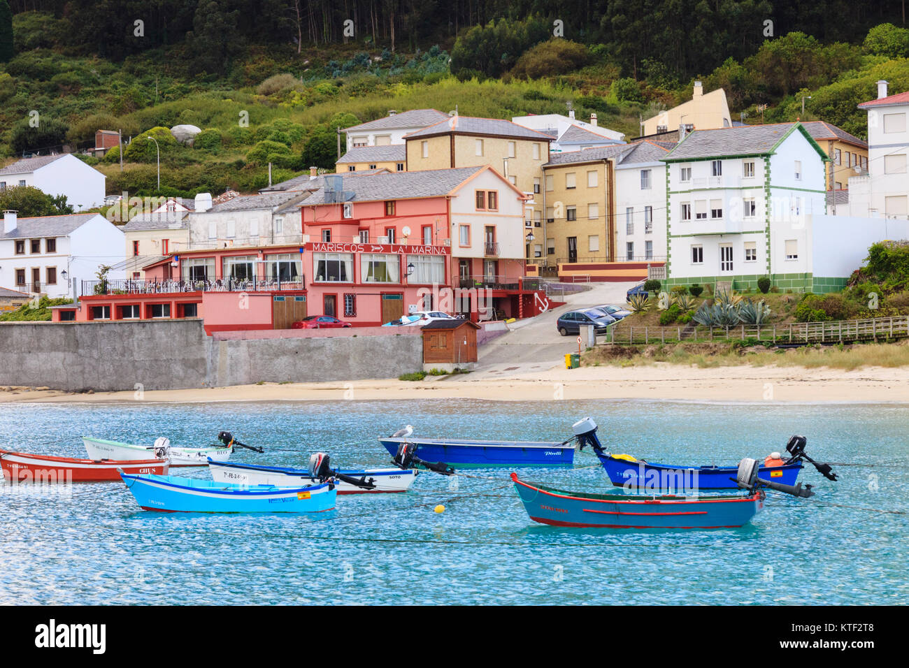 O Porto de Bares village et à proximité de la jetée à l'Estaca de Bares, Coruna province, Galice, Espagne, Europe Banque D'Images