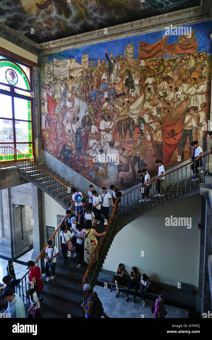 Musée national d'histoire à El Castillo de Chapultepec (château de Chapultepec), parc de Chapultepec, Mexico, Mexique. Banque D'Images