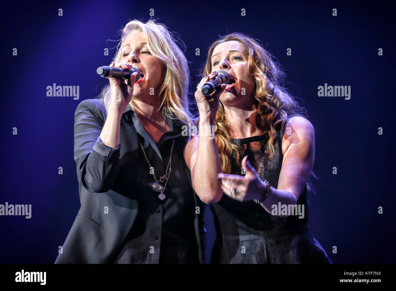 Le groupe pop anglais Bananarama effectue en direct sur la show 'Nous aimons les 80s' à Telenor Arena d'Oslo. La Norvège, 26/04 2014. Banque D'Images