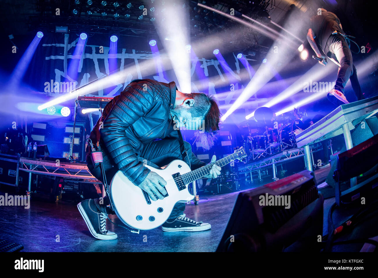Norvège, Oslo - 23 octobre, 2017. Le groupe de metal américain de rock Papa Roach effectue un concert live de la Rockefeller à Oslo. Ici le guitariste Jerry Horton est vu sur scène. (Photo crédit : Gonzales Photo - Terje Dokken). Banque D'Images