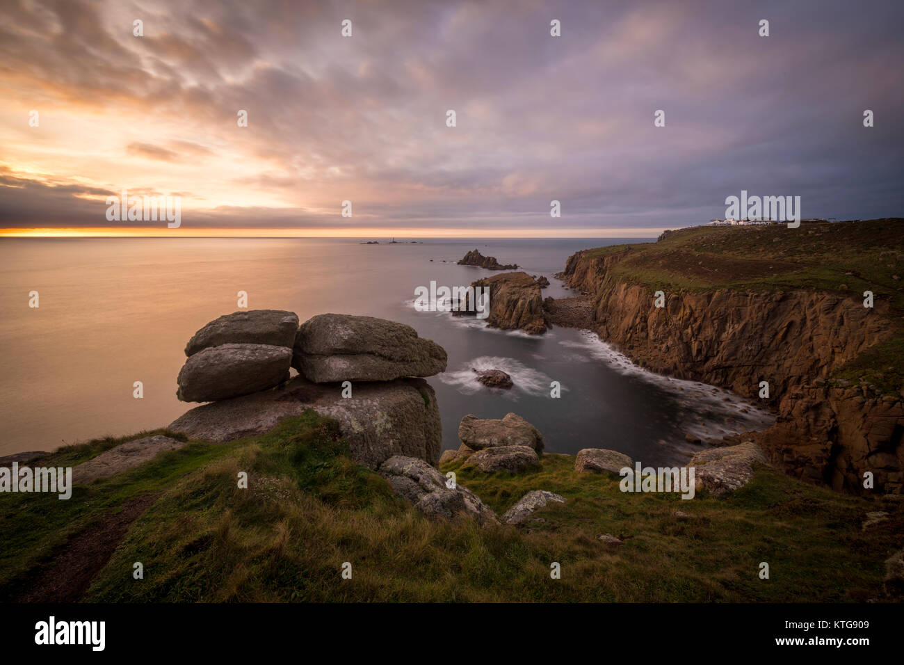 La vue de Land's End en Cornouailles. Banque D'Images