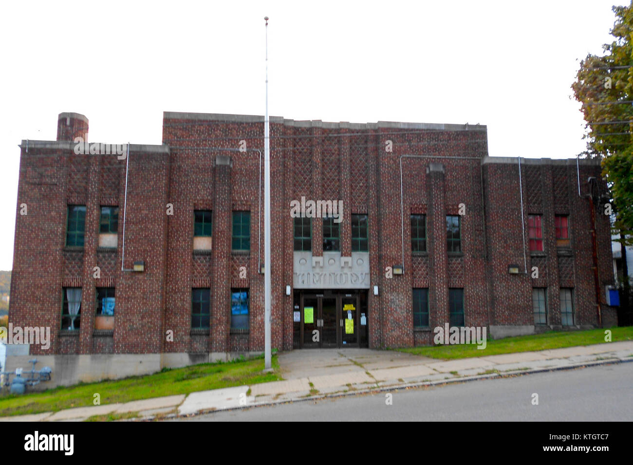 Une image de l'armurerie de Bethléem dans le comté de Lehigh, Pennsylvanie. La photographie souligne l’importance historique et architecturale de cette structure militaire. Banque D'Images
