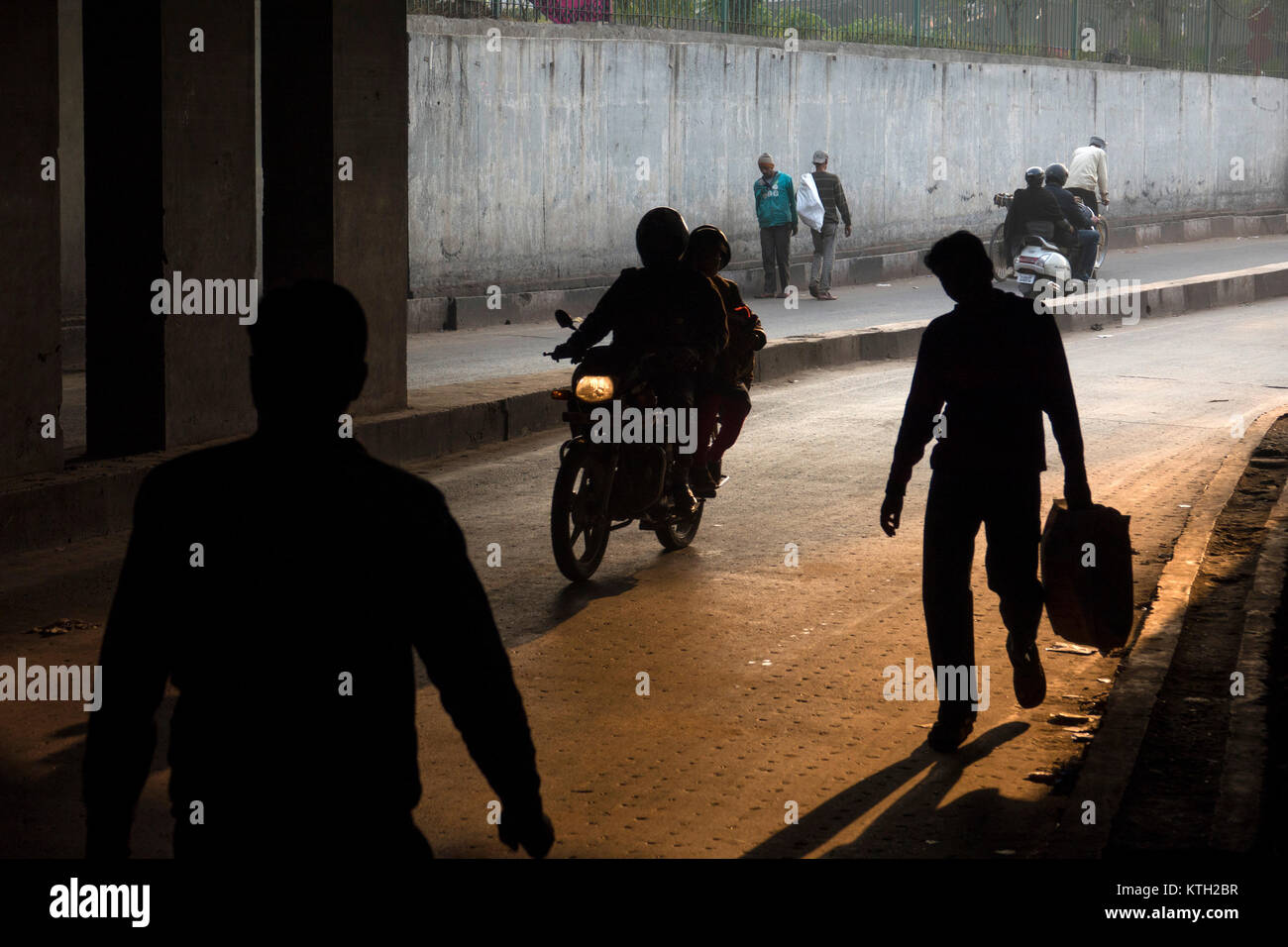 Passage sous-scène de rue à New Delhi, Inde Banque D'Images
