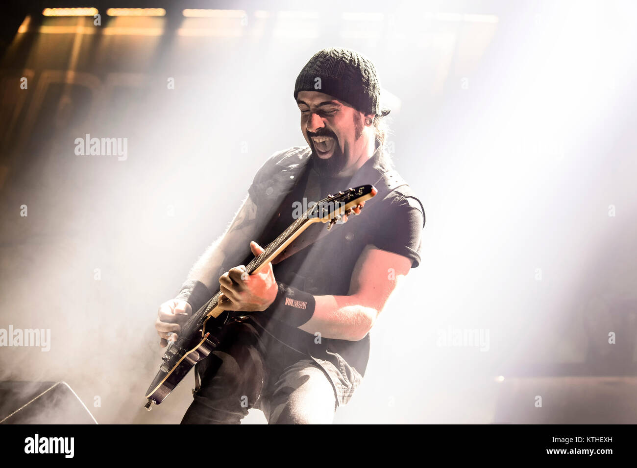 Le groupe de hard-rock danois Volbeat effectue un concert live à Oslo Spektrum. Ici le guitariste Rob Caggiano est vu sur scène. La Norvège, 26/10 2016. Banque D'Images
