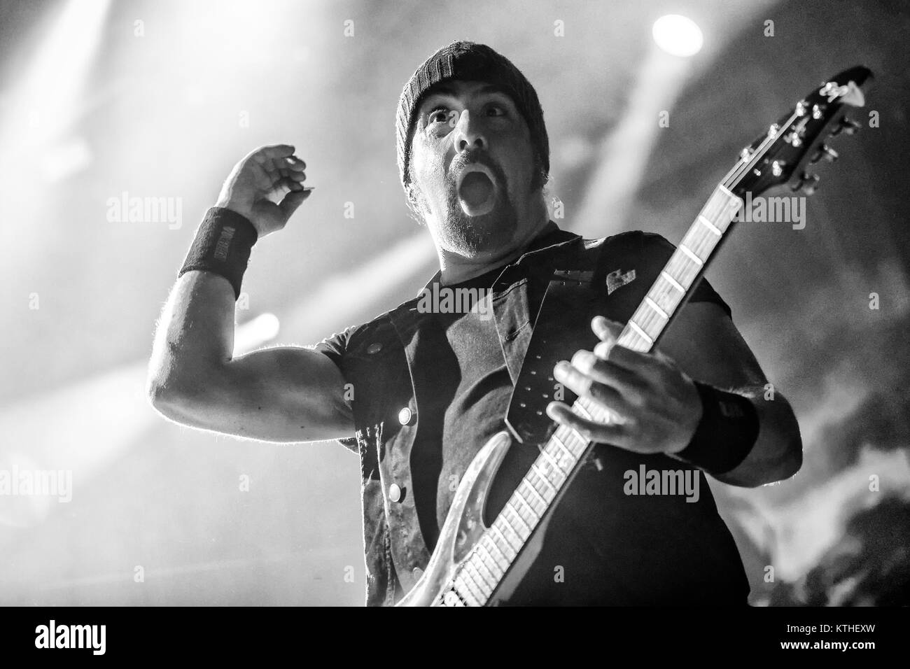Le groupe de hard-rock danois Volbeat effectue un concert live à Oslo Spektrum. Ici le guitariste Rob Caggiano est vu sur scène. La Norvège, 26/10 2016. Banque D'Images