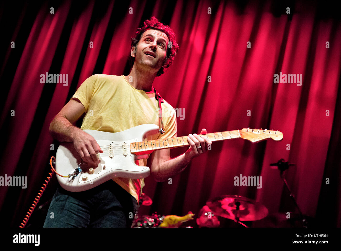 L'American tribute band Zappa Plays Zappa effectue un concert live à Sentrum Scene à Oslo. Ici band fondateur et guitariste Dweezil Zappa est vu sur scène. La Norvège, 25/11 2012. Banque D'Images