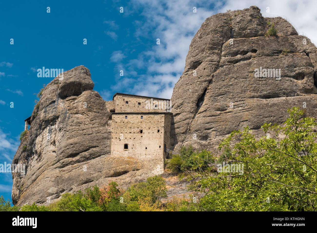 L'ancienne forteresse appelée Castello della Pietra Construit au XII siècle et situé près de Vobbia (province de Gênes) Banque D'Images