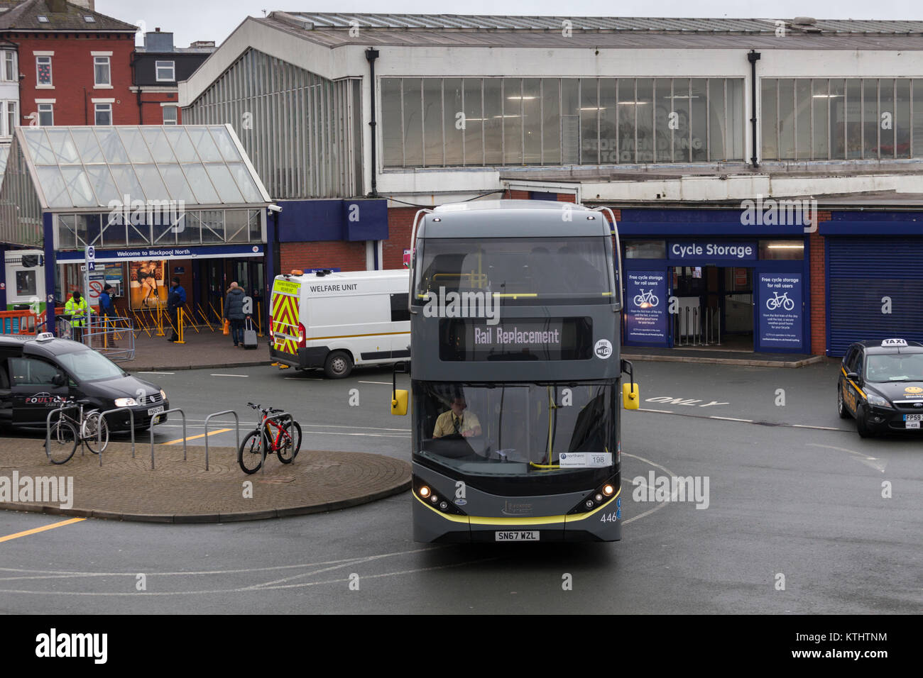 24/12/2017 Remplacement du rail nord de Blackpool, la station de bus est en cours de reconstruction dans le cadre de l'travaux d'électrification au cours d'un blocus de 4 mois Banque D'Images