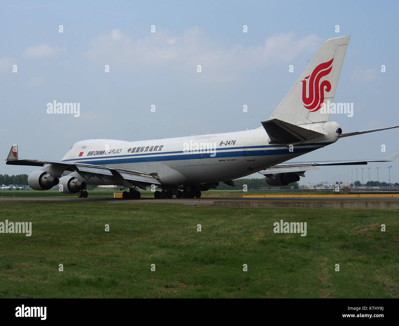 Un avion cargo Boeing 747-400 exploité par Air China Cargo, utilisé pour le transport de marchandises. Ce modèle est spécialement conçu pour les services de fret aérien. Banque D'Images