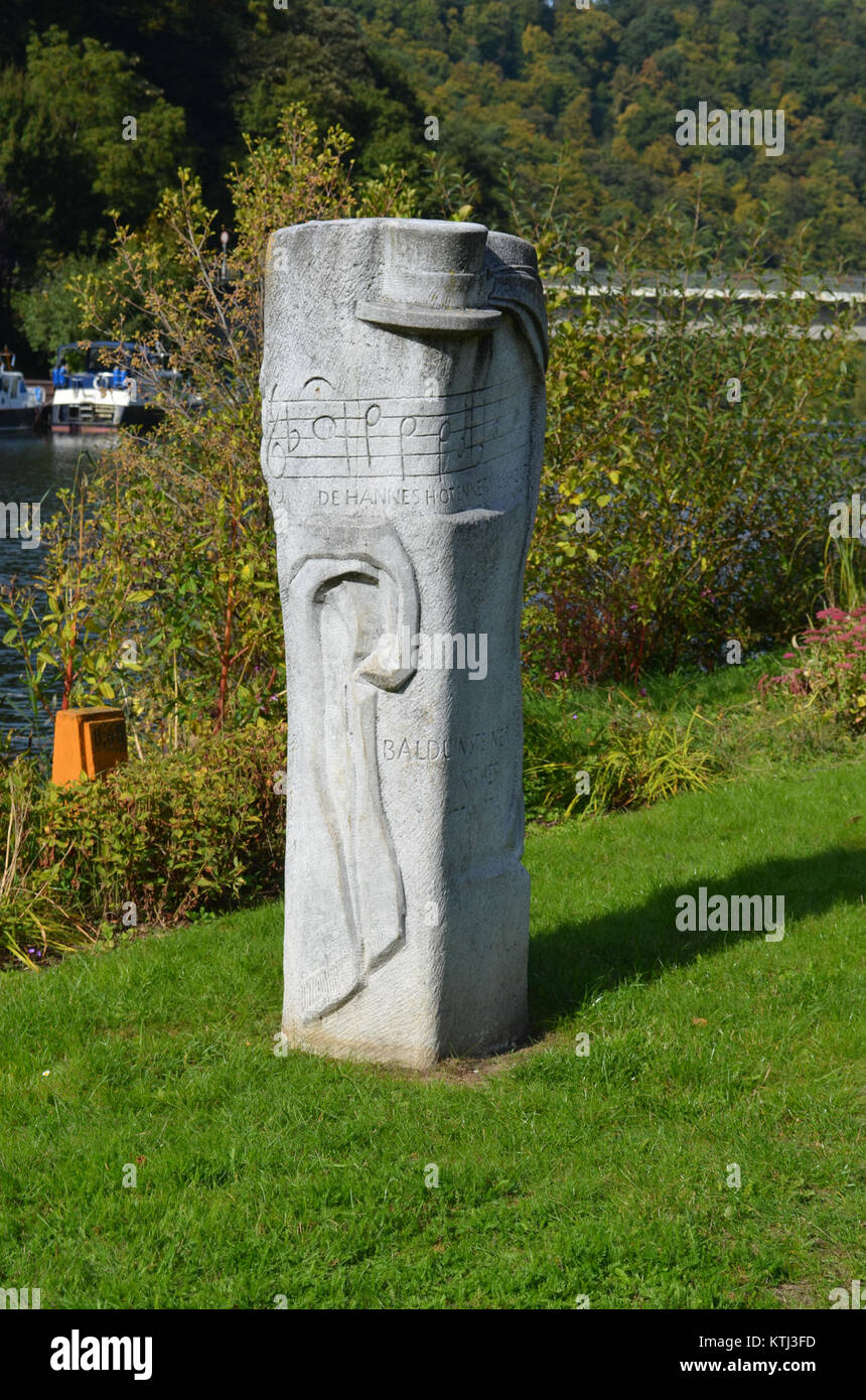La stèle Balduinstein est un ancien monument en pierre qui a une importance historique et culturelle. Il est situé en Allemagne et présente des inscriptions qui offrent un aperçu du début de la période médiévale. La stèle est un artefact important, contribuant à la compréhension de l'histoire régionale et des inscriptions médiévales. Banque D'Images