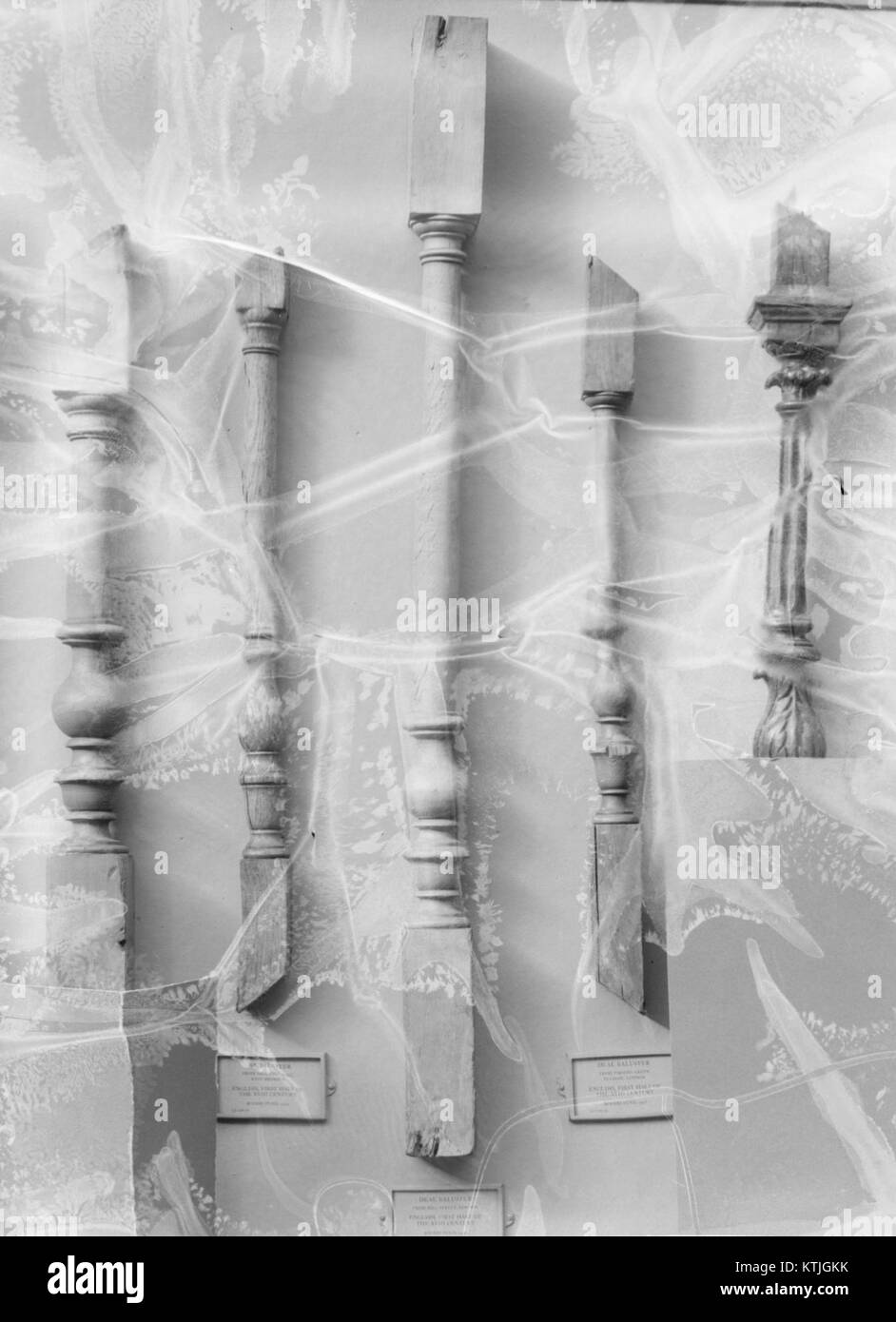 Le balustre est un élément architectural historique, qui fait partie de la collection MET. Il représente un exemple de design classique, couramment utilisé dans les systèmes de garde-corps ou les colonnes décoratives dans les structures historiques. Banque D'Images