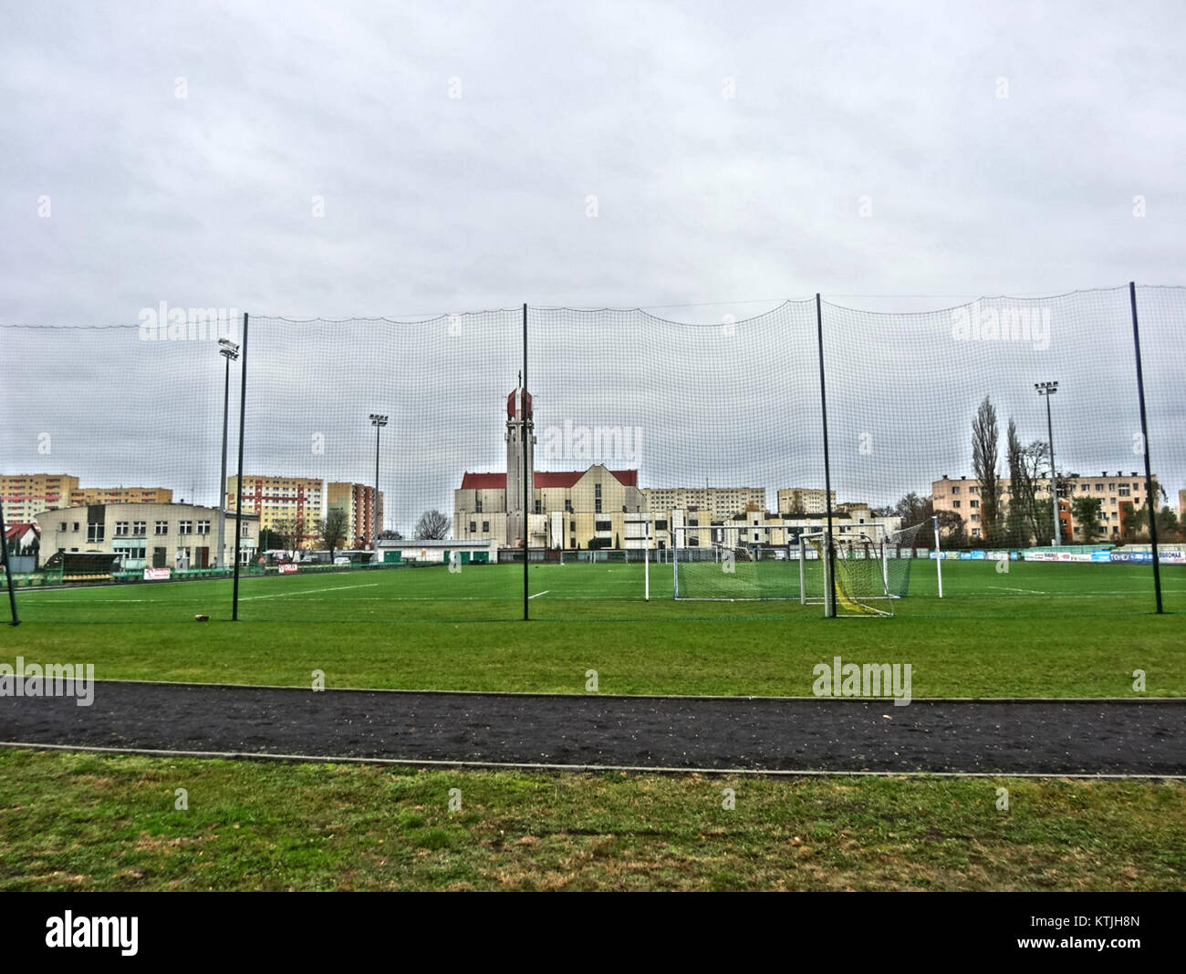 Cette photographie montre le parc WzgÃ³rze WolnoÅ›ci à Bydgoszcz, Pologne, prise le 9 novembre 2013. Le parc est un espace vert remarquable dans la ville, connu pour son importance historique et récréative. Banque D'Images