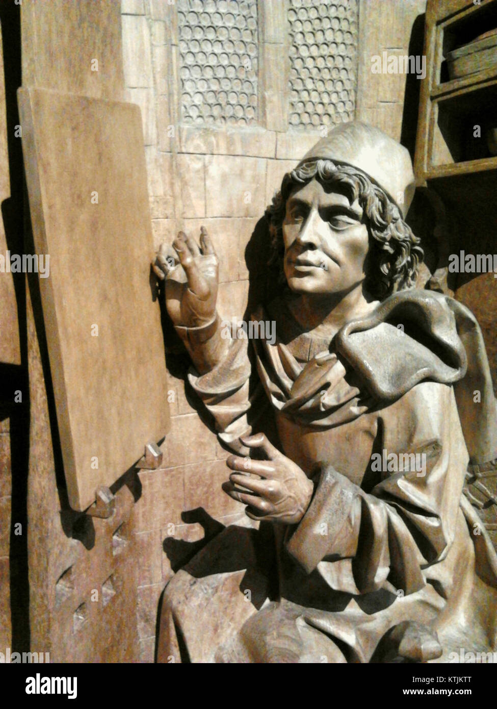 'Beinhart Saint Luc' est une représentation détaillée de Saint Luc, une figure religieuse et saint patron des artistes. L’œuvre capture l’expression et le rendu habile de Saint Lukeâ€™, soulignant son rôle artistique. Banque D'Images