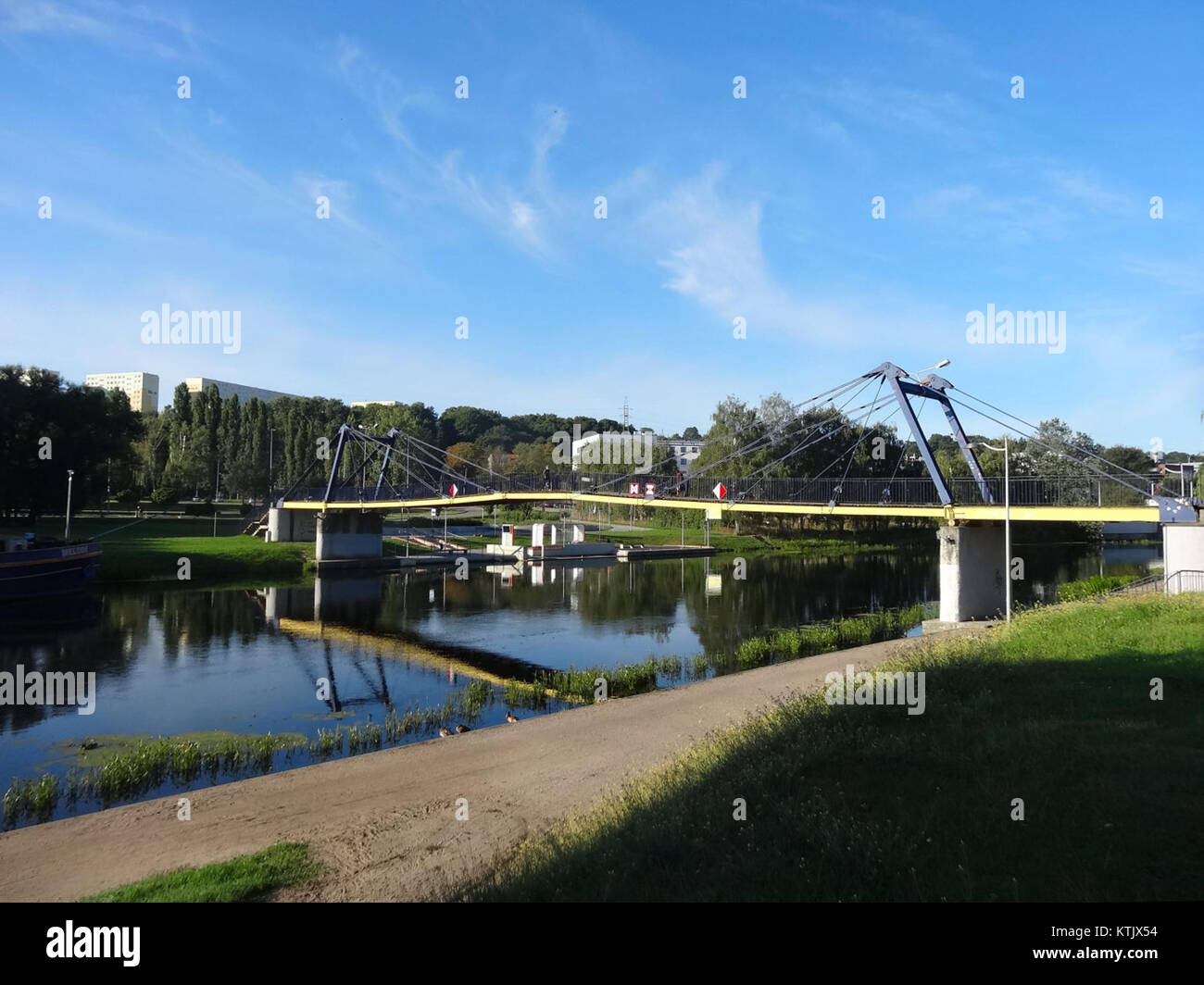 BDG est une association linguistique espéranto dédiée à la promotion de l'utilisation de l'espéranto dans le monde entier. Le groupe organise des événements, publie de la littérature et plaide pour les échanges culturels à travers la langue. Banque D'Images