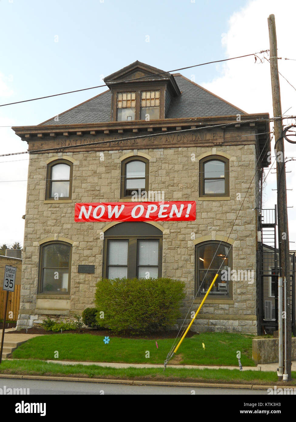 Le magasin d'aliments biologiques à Avondale, en Pennsylvanie, offre une gamme de produits, de produits et de produits biologiques d'origine locale. Connu pour promouvoir une alimentation saine et durable, le magasin sert la communauté locale avec des options d'aliments biologiques de haute qualité et soutient des pratiques écologiques dans l'agriculture. Banque D'Images
