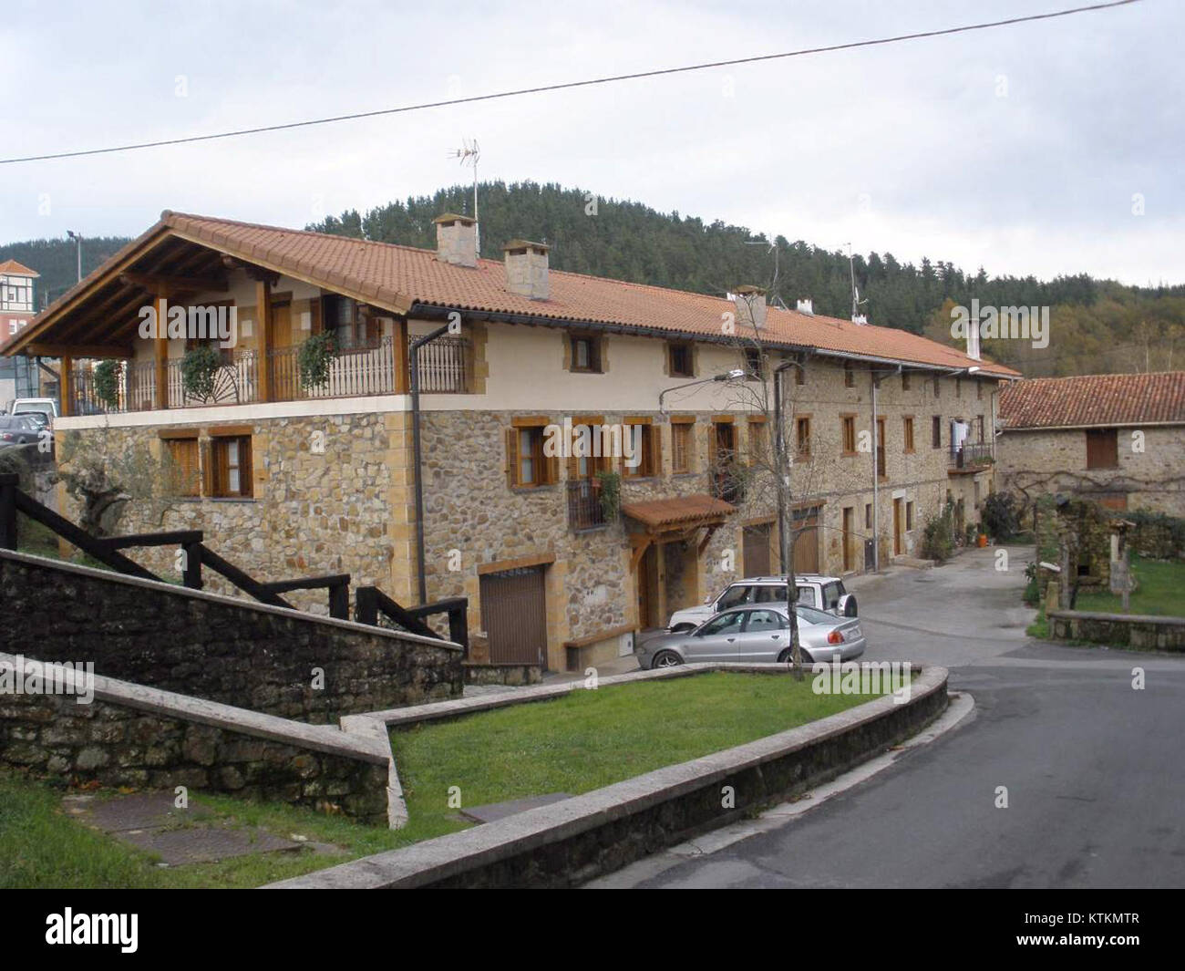 Berriz 23 est un navire historique espagnol connu pour son rôle dans le commerce maritime et le transport au début du XXe siècle. Le navire a été utilisé principalement en Méditerranée, contribuant à l'économie et à la logistique de la région. Sa conception et son histoire de service en font une partie importante du patrimoine naval espagnol. Banque D'Images