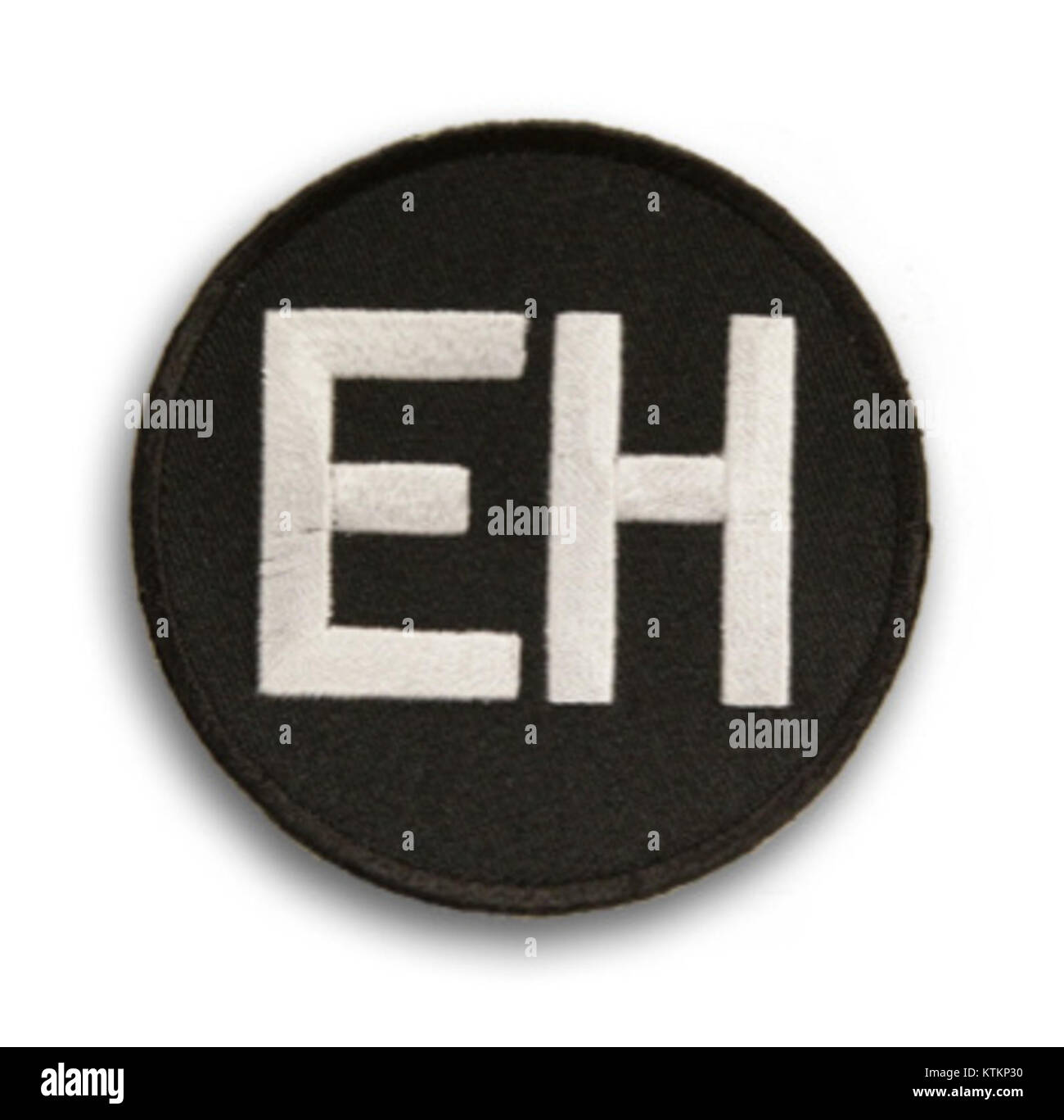 Le patch Ernie Harwell représente des souvenirs du légendaire diffuseur, Ernie Harwell, connu pour son travail avec les Tigers de Detroit. Le patch est un symbole de son héritage dans la diffusion de baseball. Banque D'Images